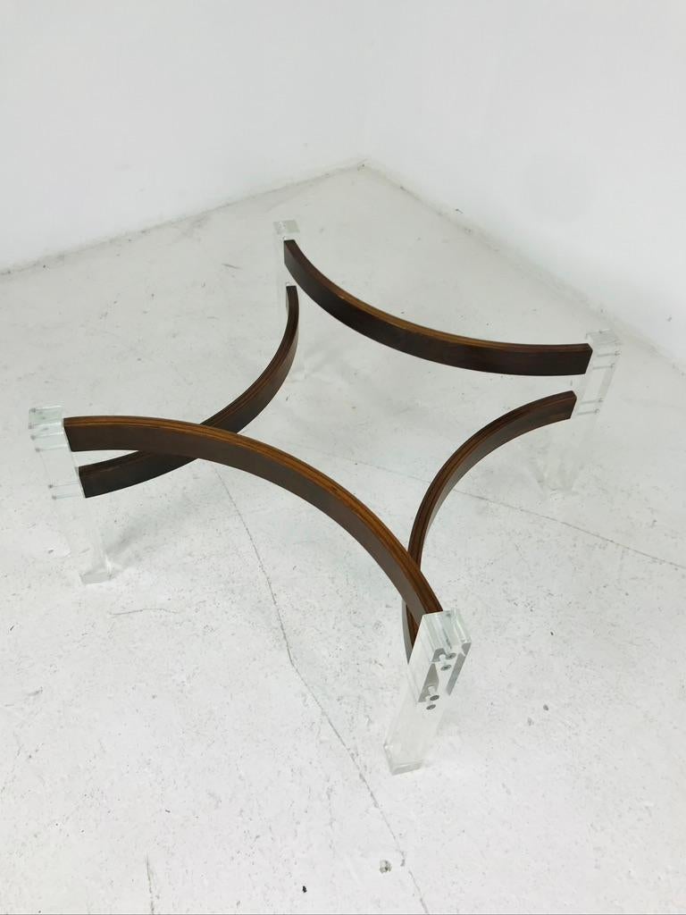 Mid-Century Modern Lucite and Bentwood Cocktail Table In Good Condition For Sale In Dallas, TX