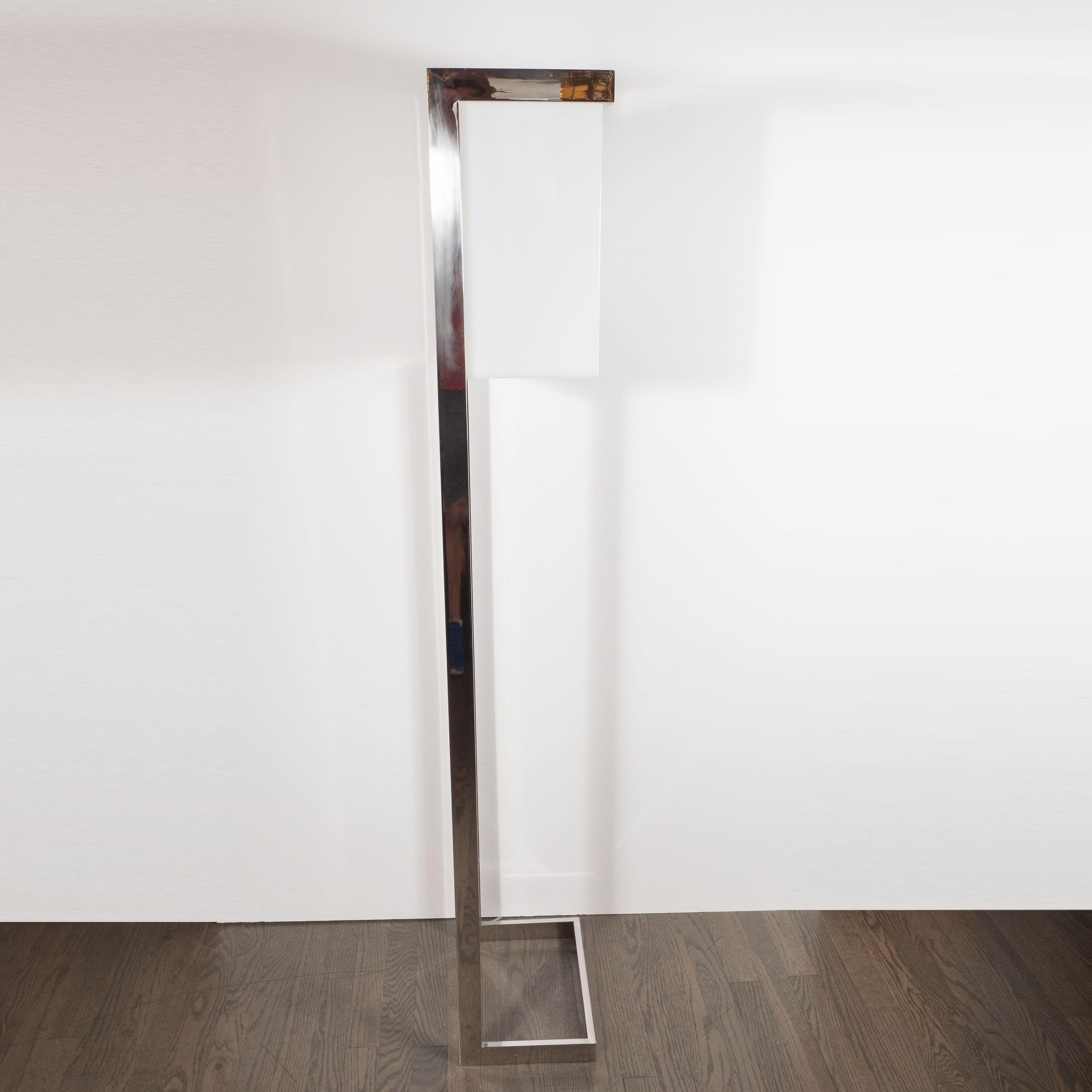 Late 20th Century Mid-Century Modern Lucite and Chrome Floor Lamp For Sale