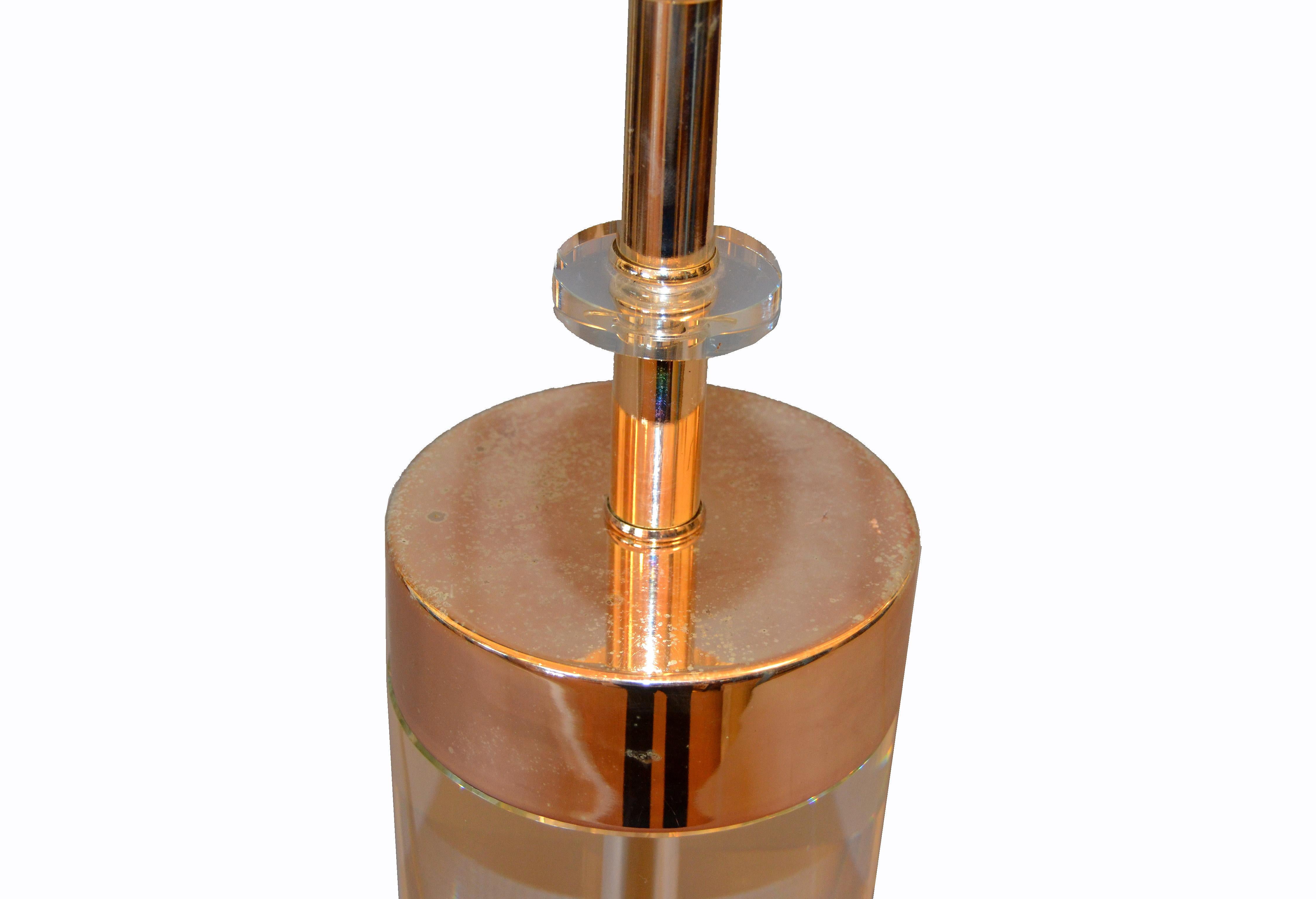 Americano Lampada da tavolo moderna di metà secolo in lucite e nichel in vendita