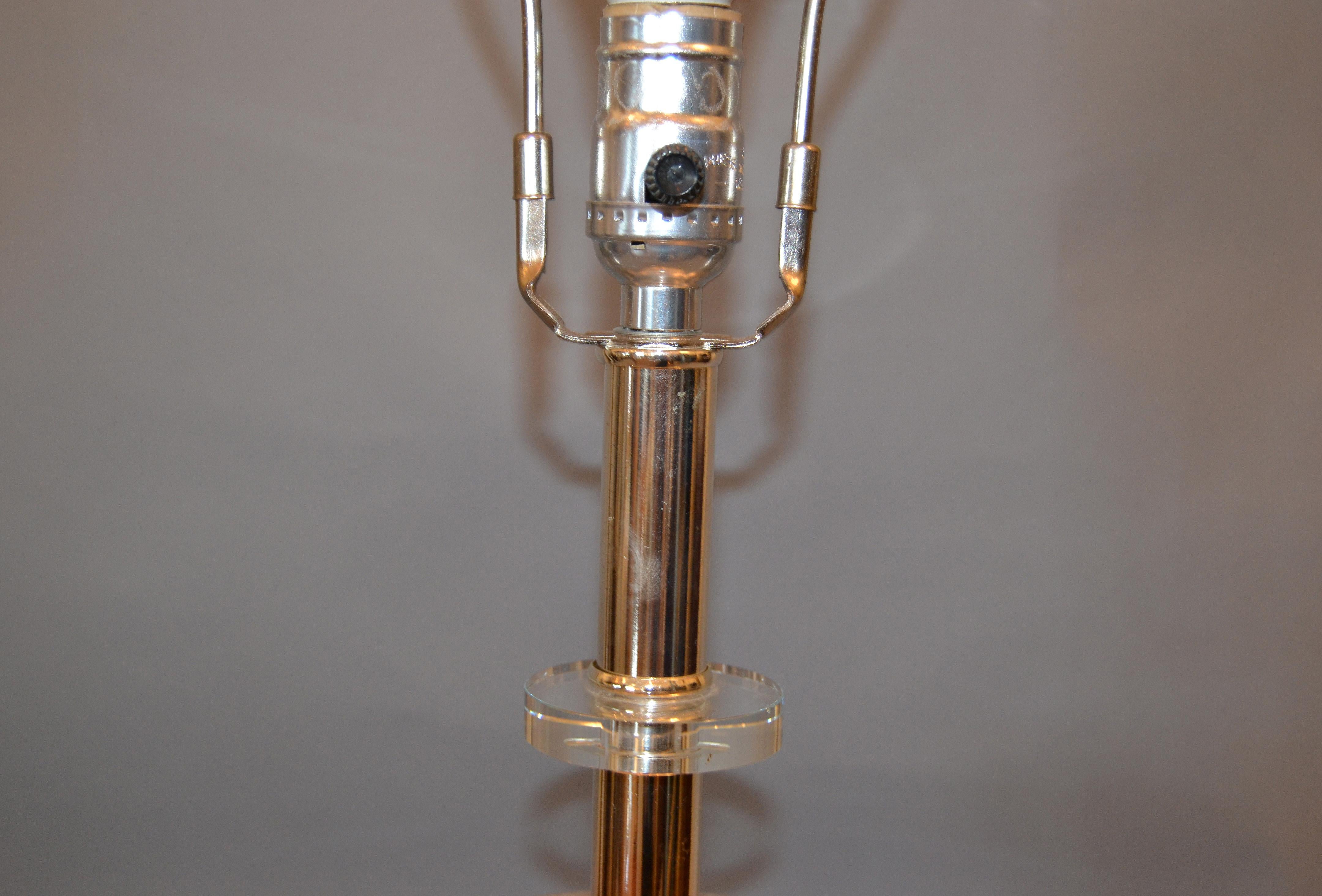 Metal Mid-Century Modern Lucite and Nickel Table Lamp For Sale