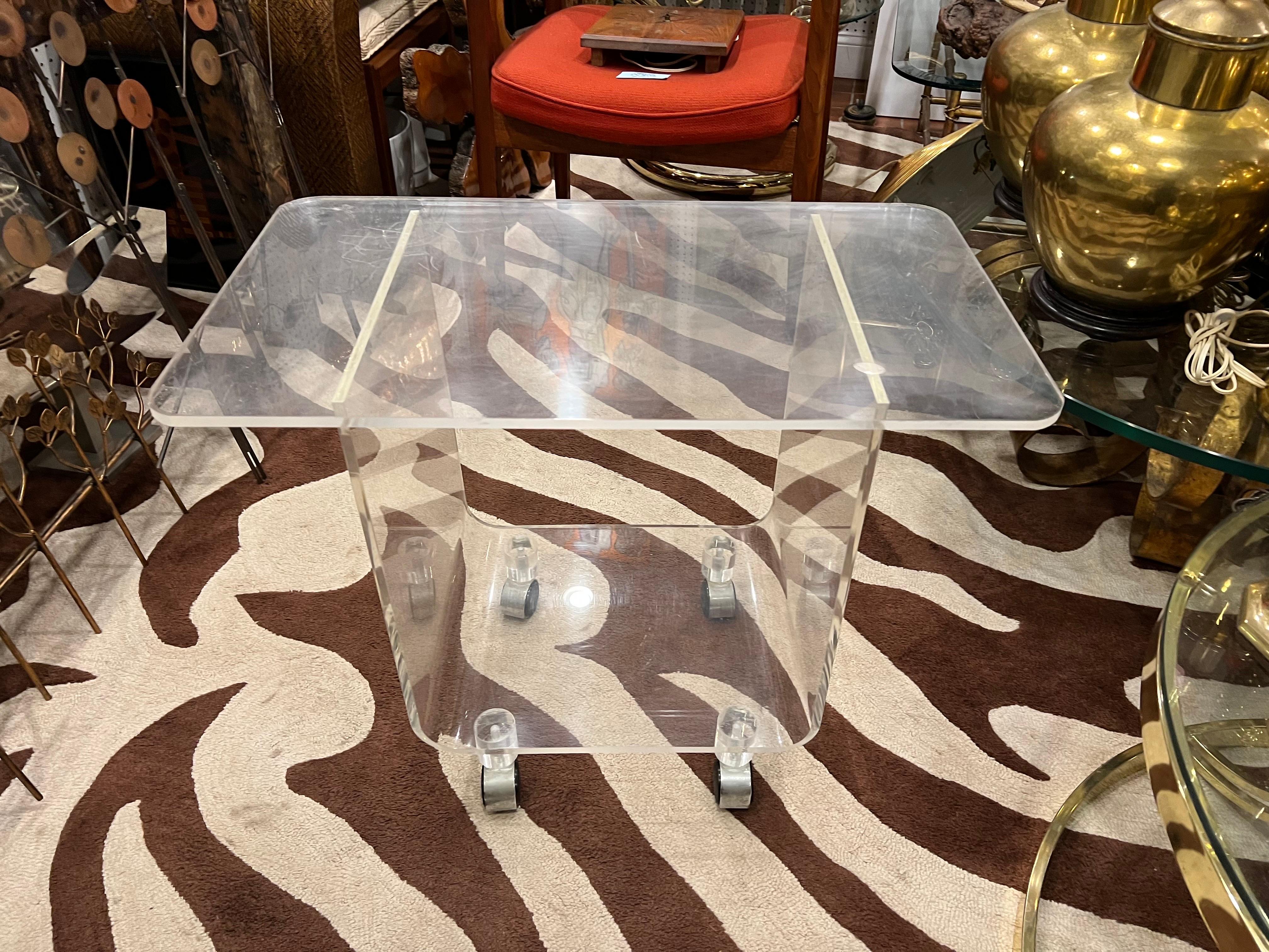 Mid-Century Modern Lucite Stand or Cart 12