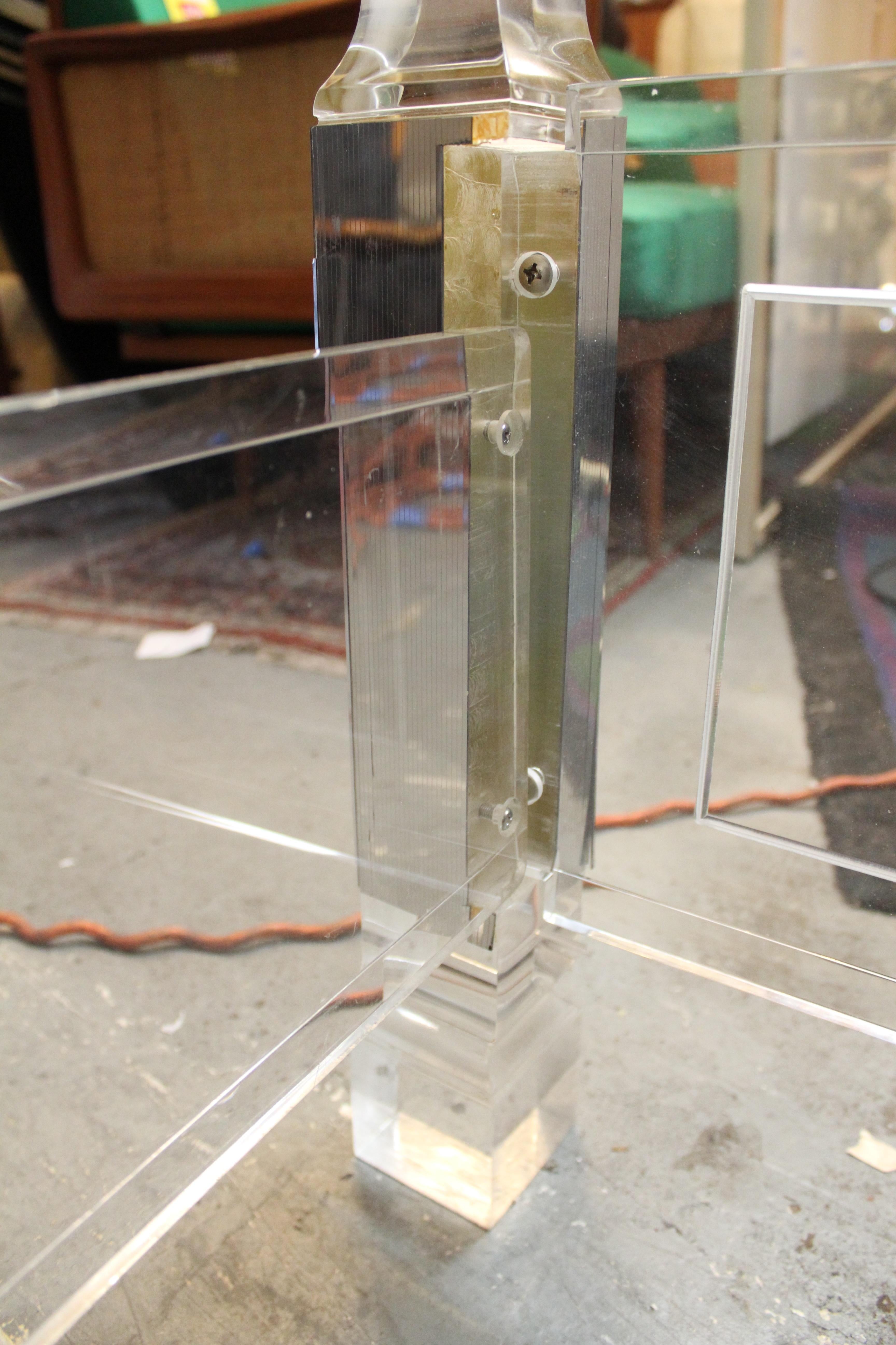 Mid-Century Modern Lucite Bed For Sale 7