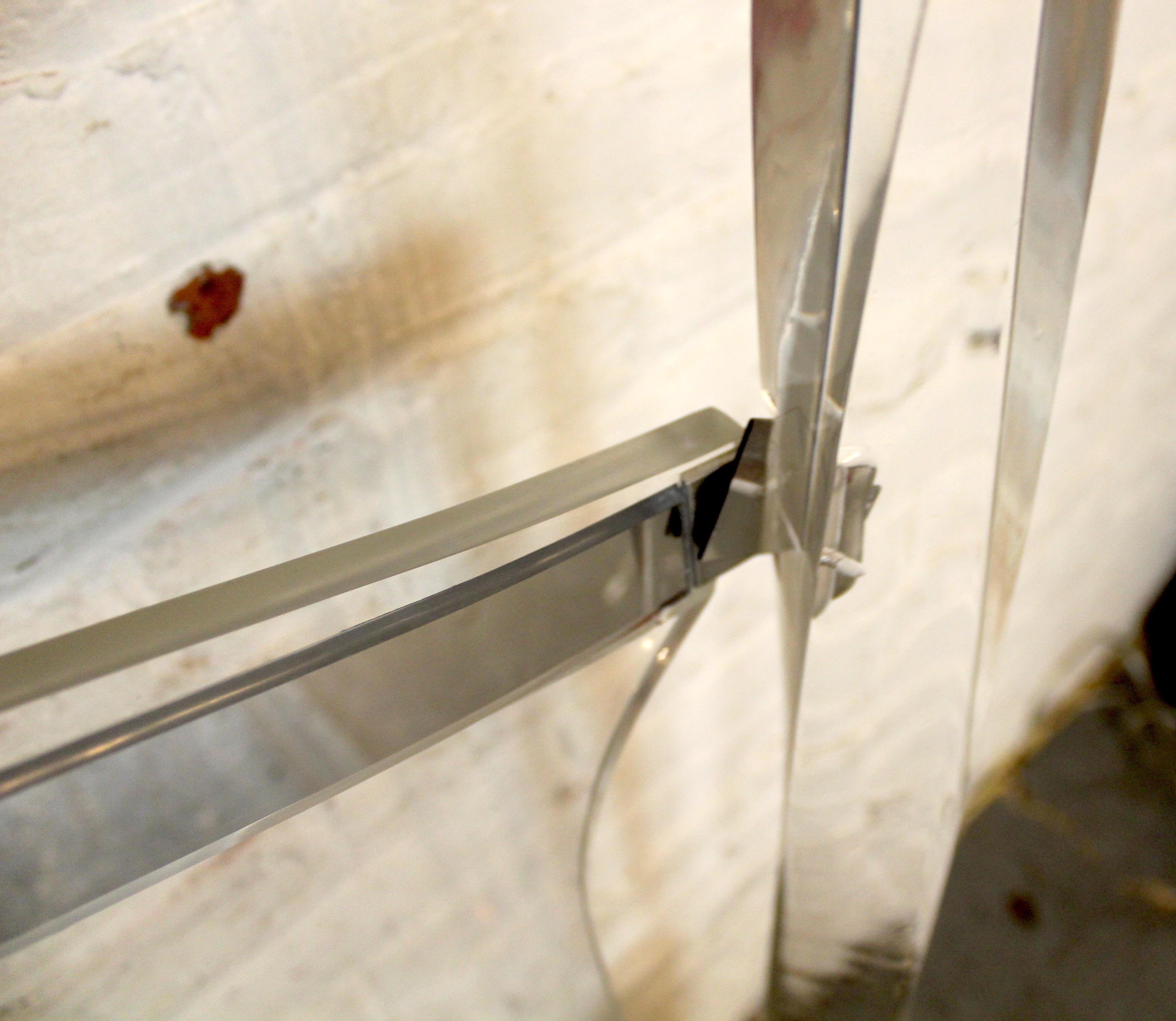 Mid-Century Modern Lucite Bed For Sale 3