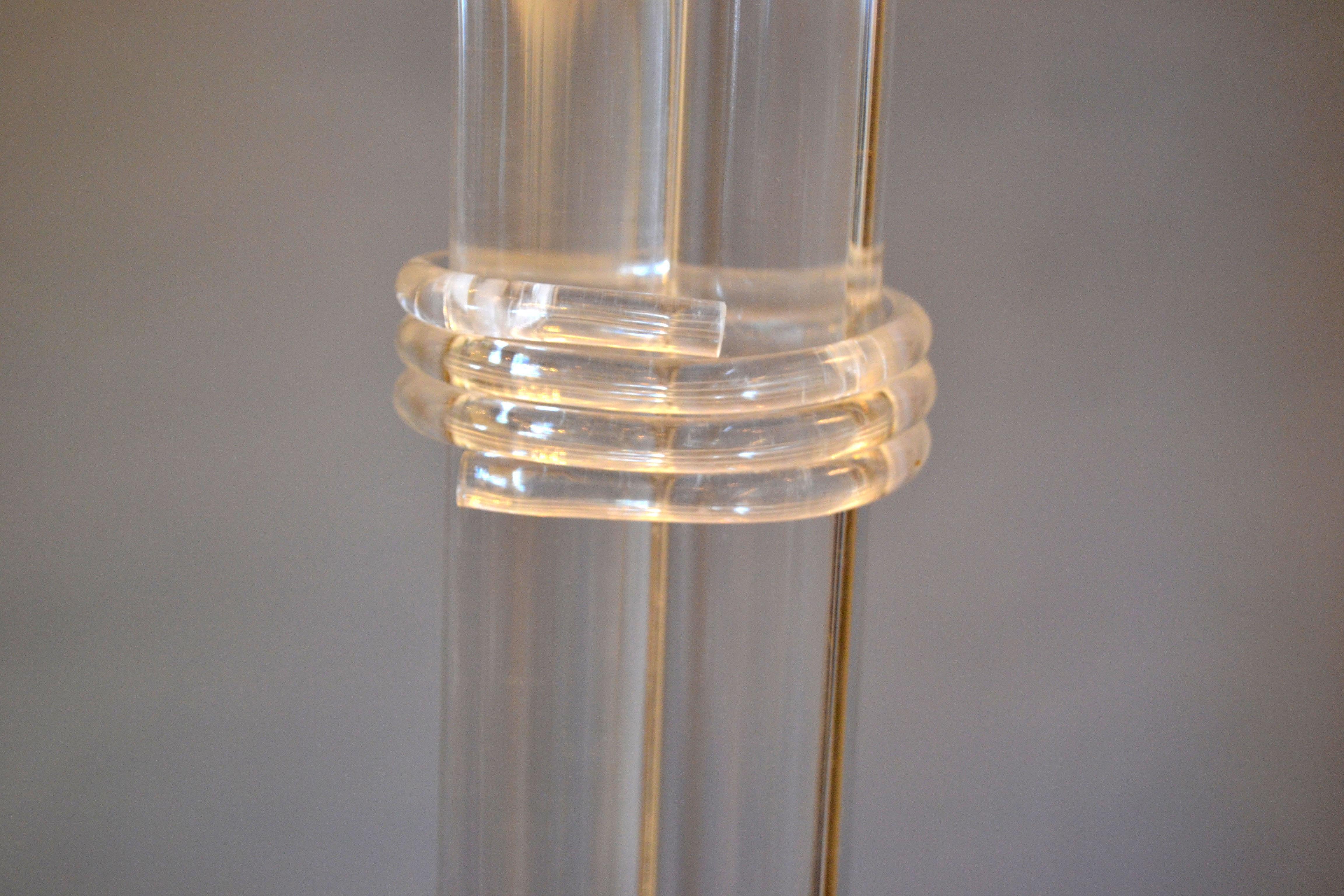 Appendiabiti in lucite di metà secolo Moderno Appendiabiti ad albero Scultura in lucite in vendita 3