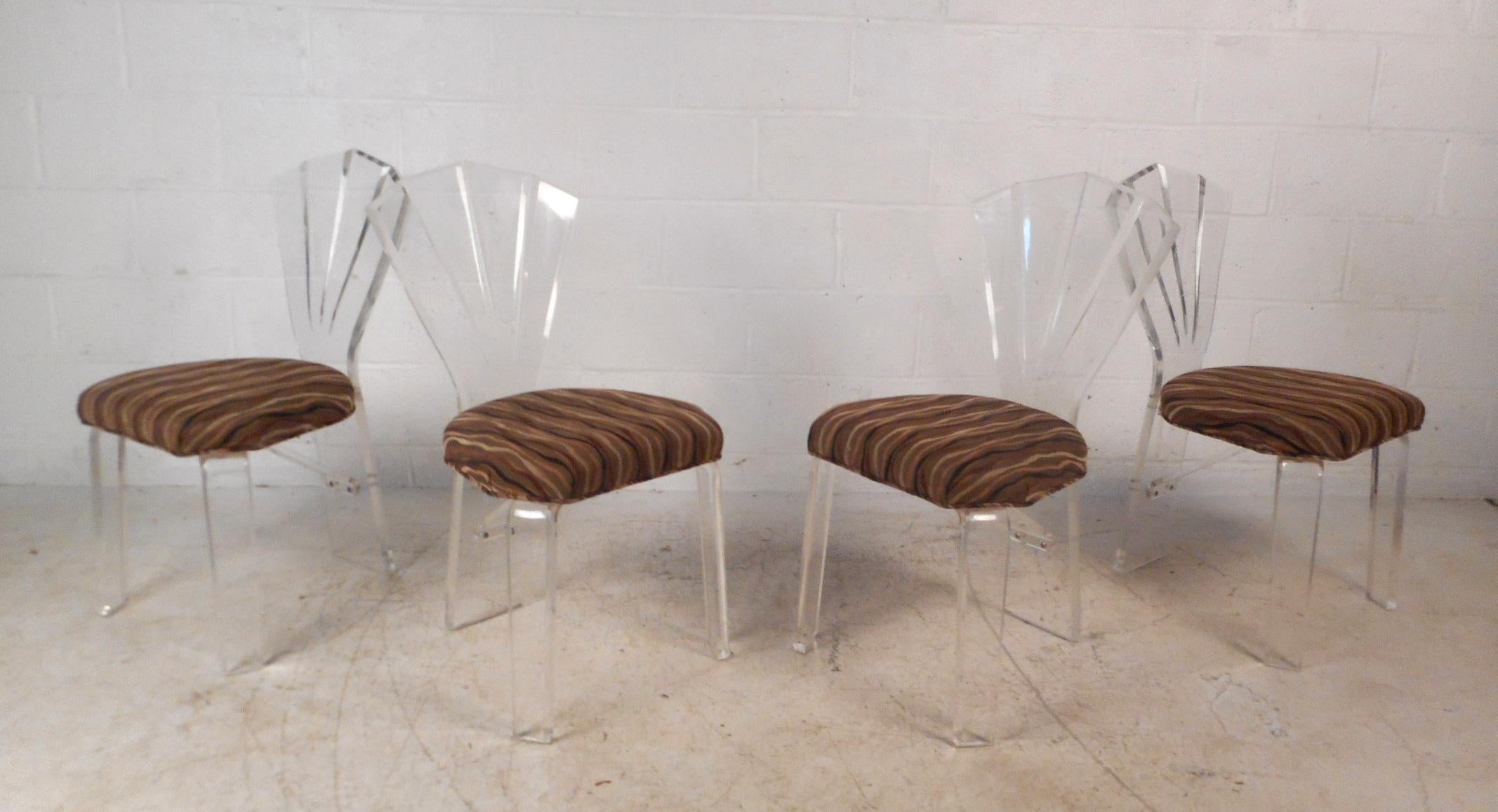 Late 20th Century Mid-Century Modern Lucite Dining Set