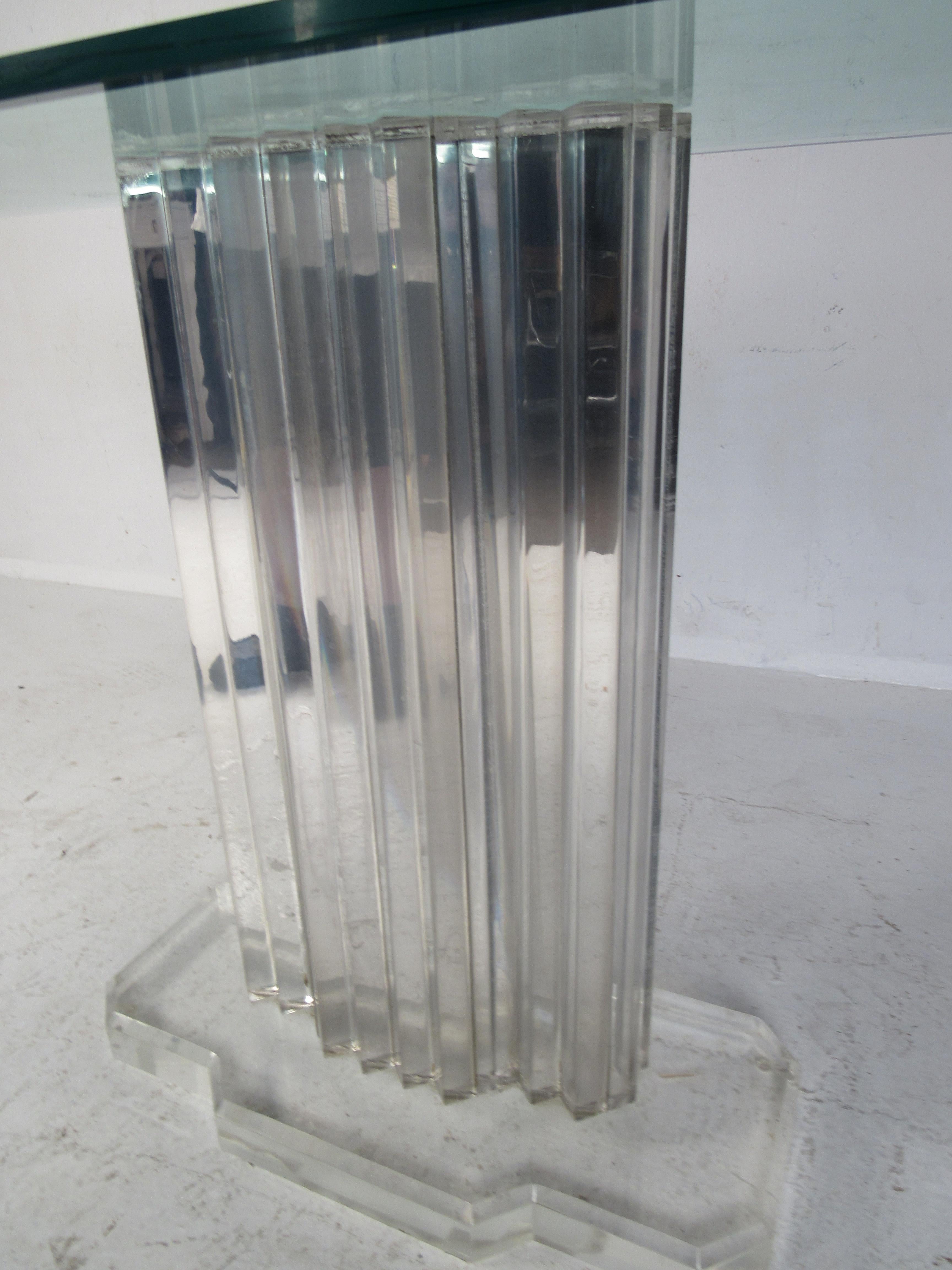 Mid-Century Modern Lucite Pedestal Console Table For Sale 4