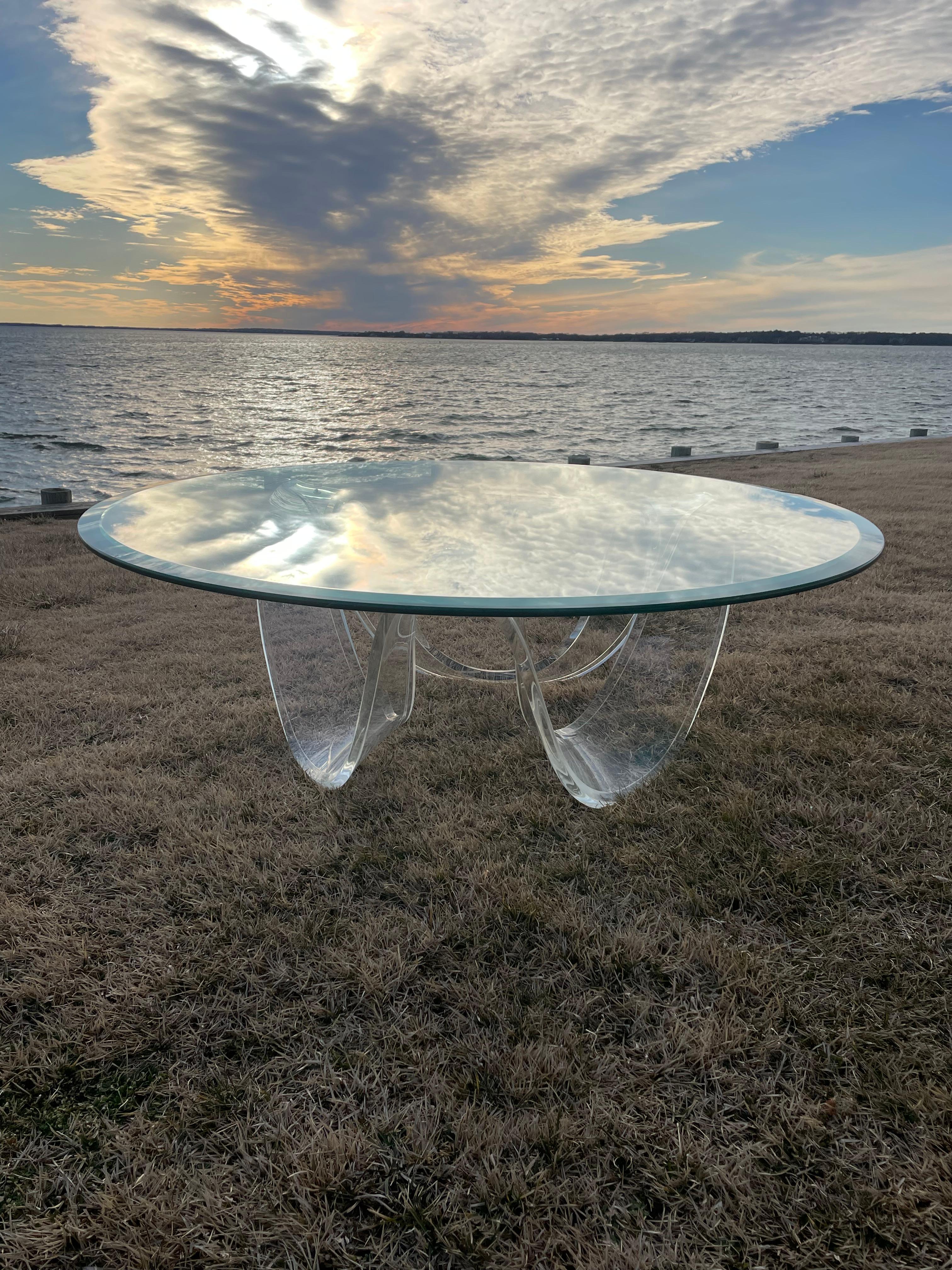 Glass Mid Century Modern Lucite Ribbon Coffee Table  For Sale