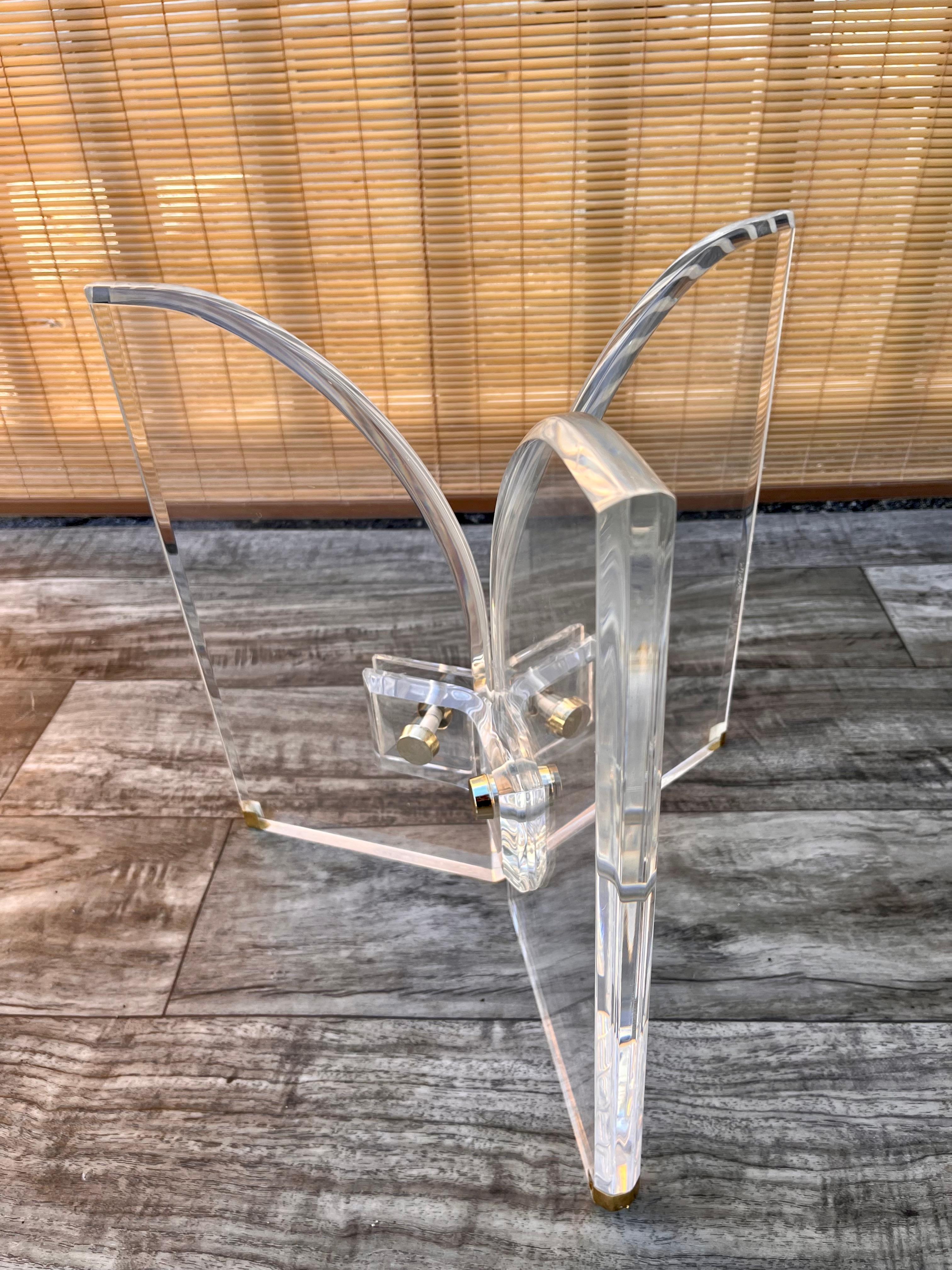 Mid-Century Modern Lucite Side Table in the Manner of Charles Hollis Jones For Sale 6