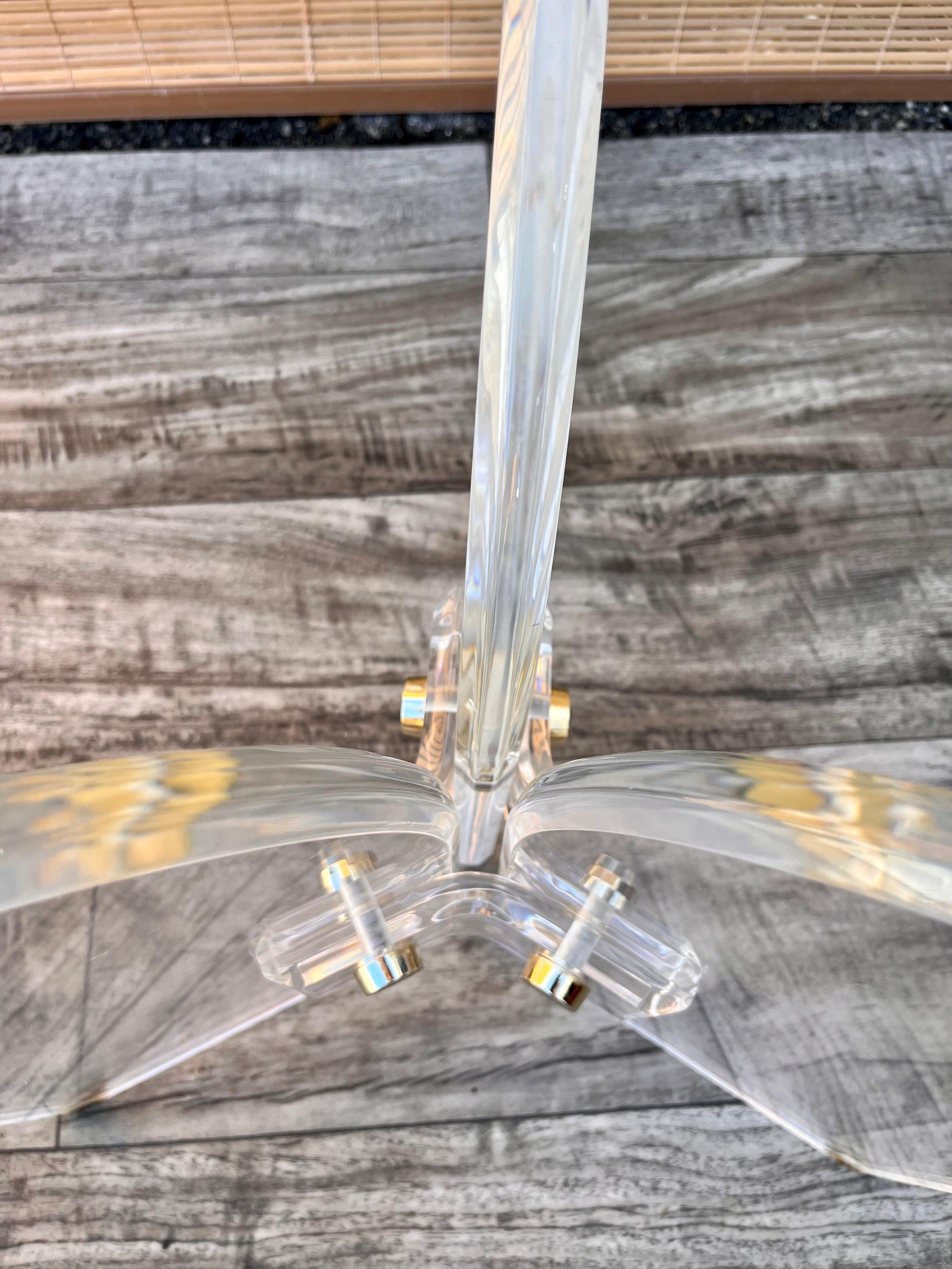 Mid-Century Modern Lucite Side Table in the Manner of Charles Hollis Jones For Sale 9