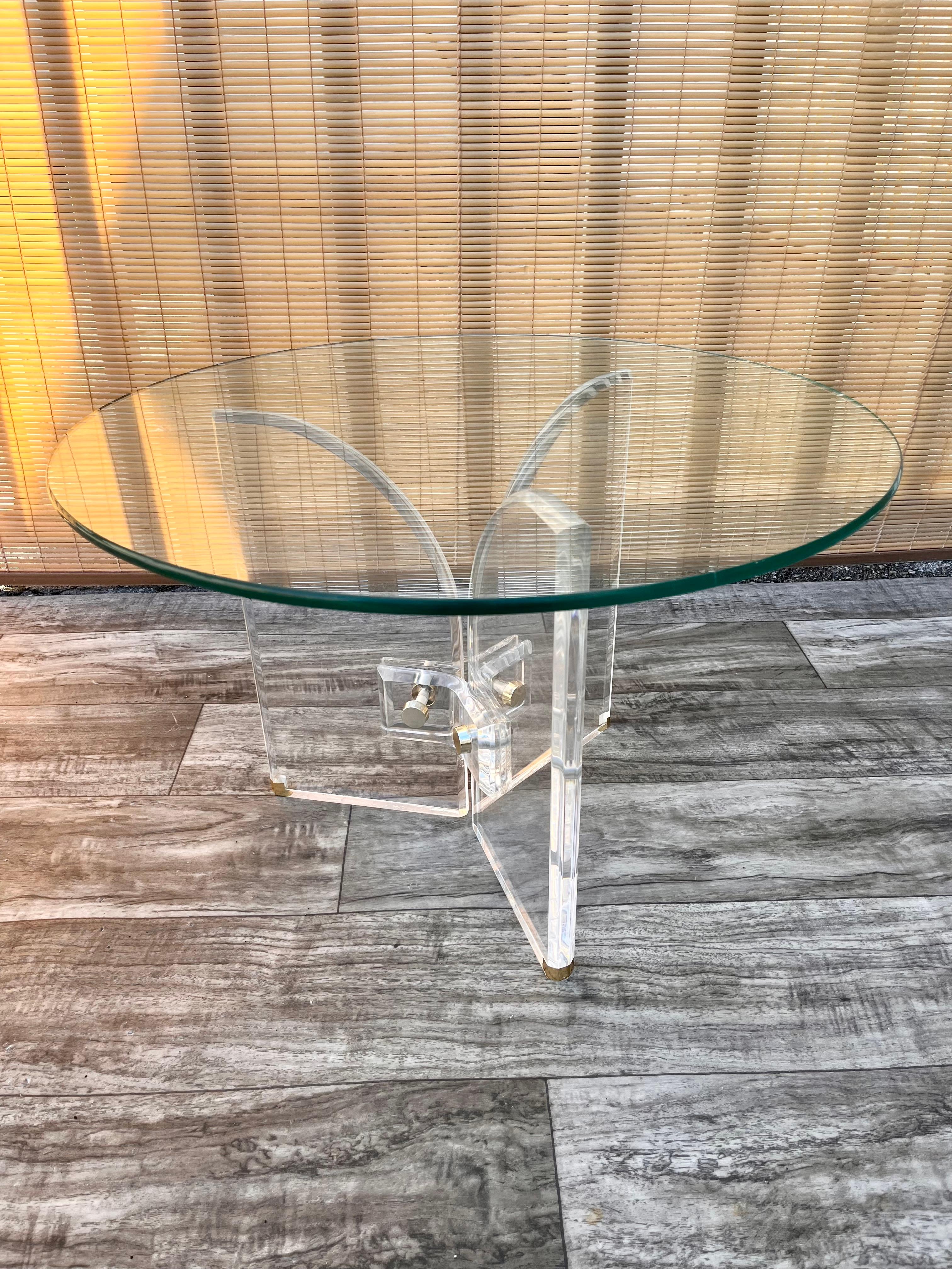 Mid-Century Modern Lucite Side Table in the Manner of Charles Hollis Jones In Good Condition For Sale In Miami, FL