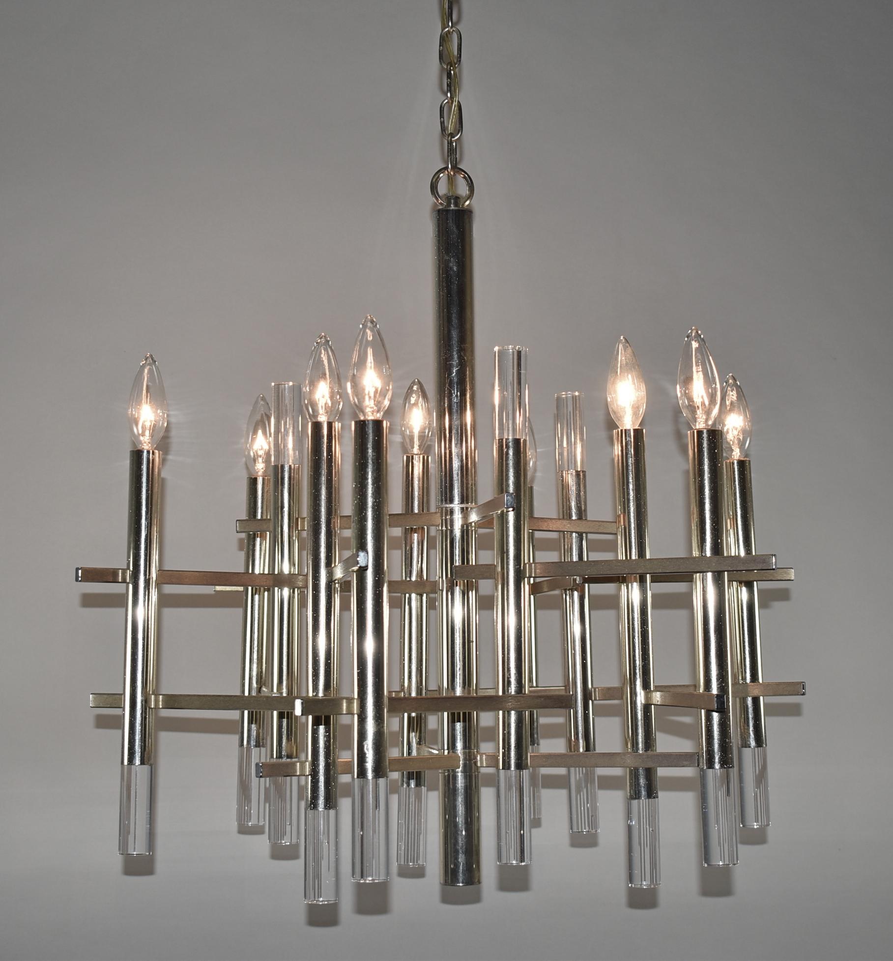 Unknown Mid-Century Modern Lucite & Silver Overlay Chandelier by Sciolai For Sale