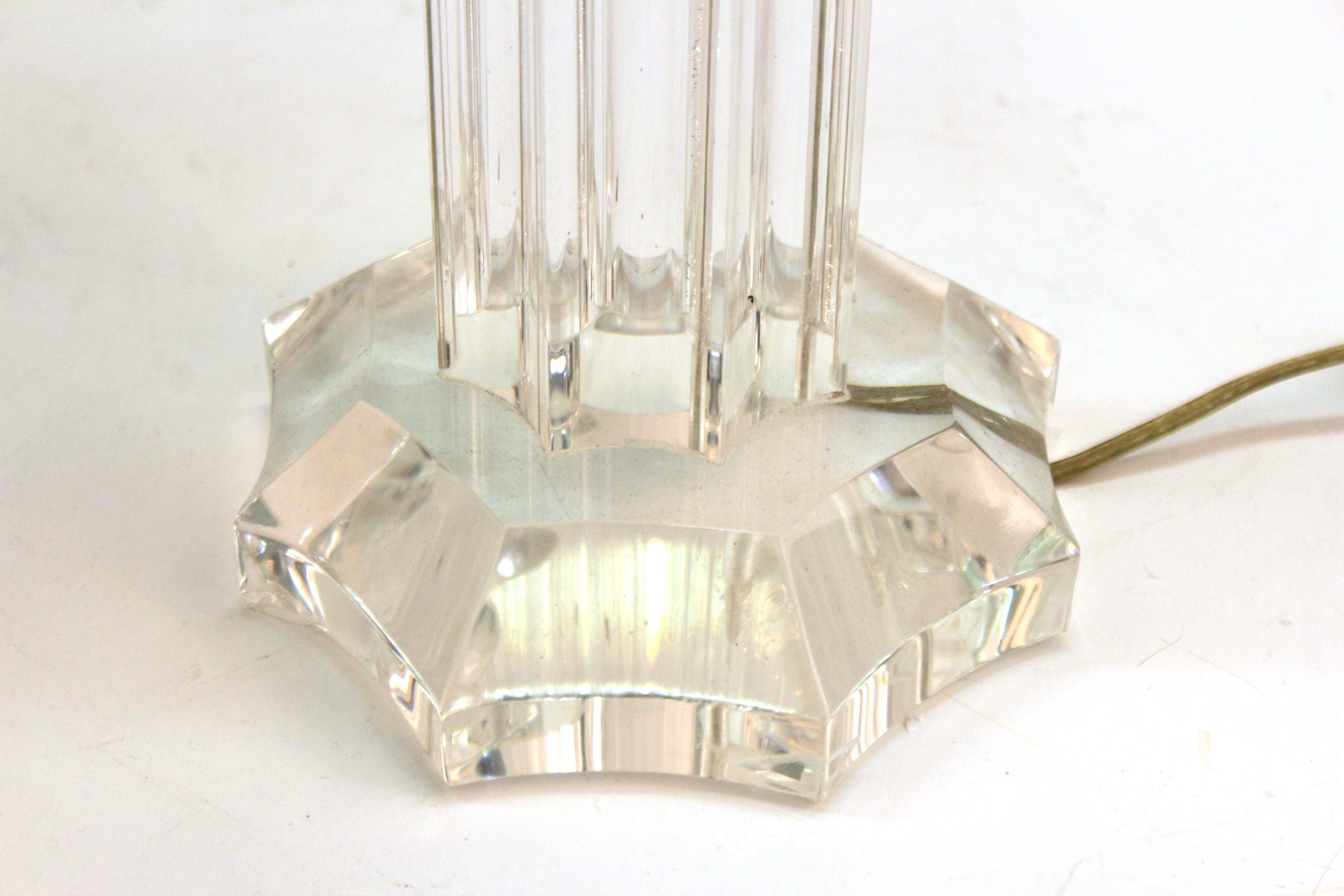 Mid-Century Modern Lucite Table Lamp with Lucite Shade In Good Condition For Sale In New York, NY