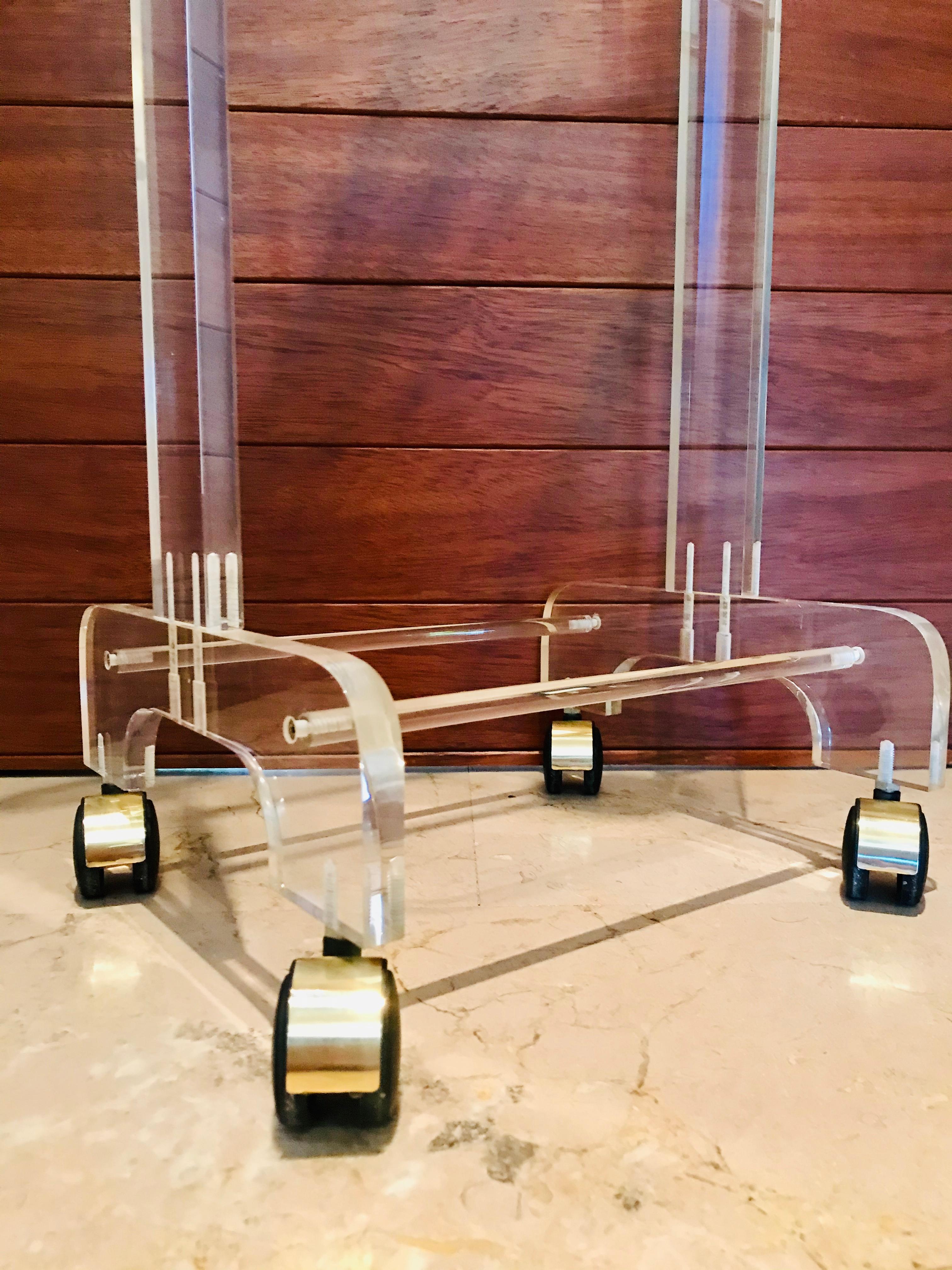 Italian Mid-Century Modern Lucite Valet Stand Dressboy with Wheels For Sale