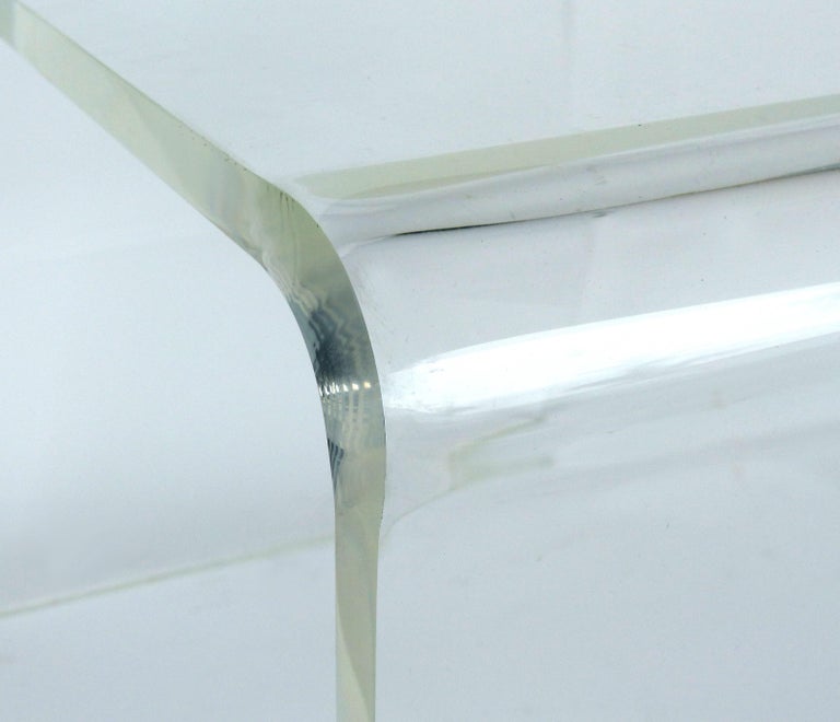 Mid-Century Modern Lucite Waterfall Side Table For Sale at 1stDibs