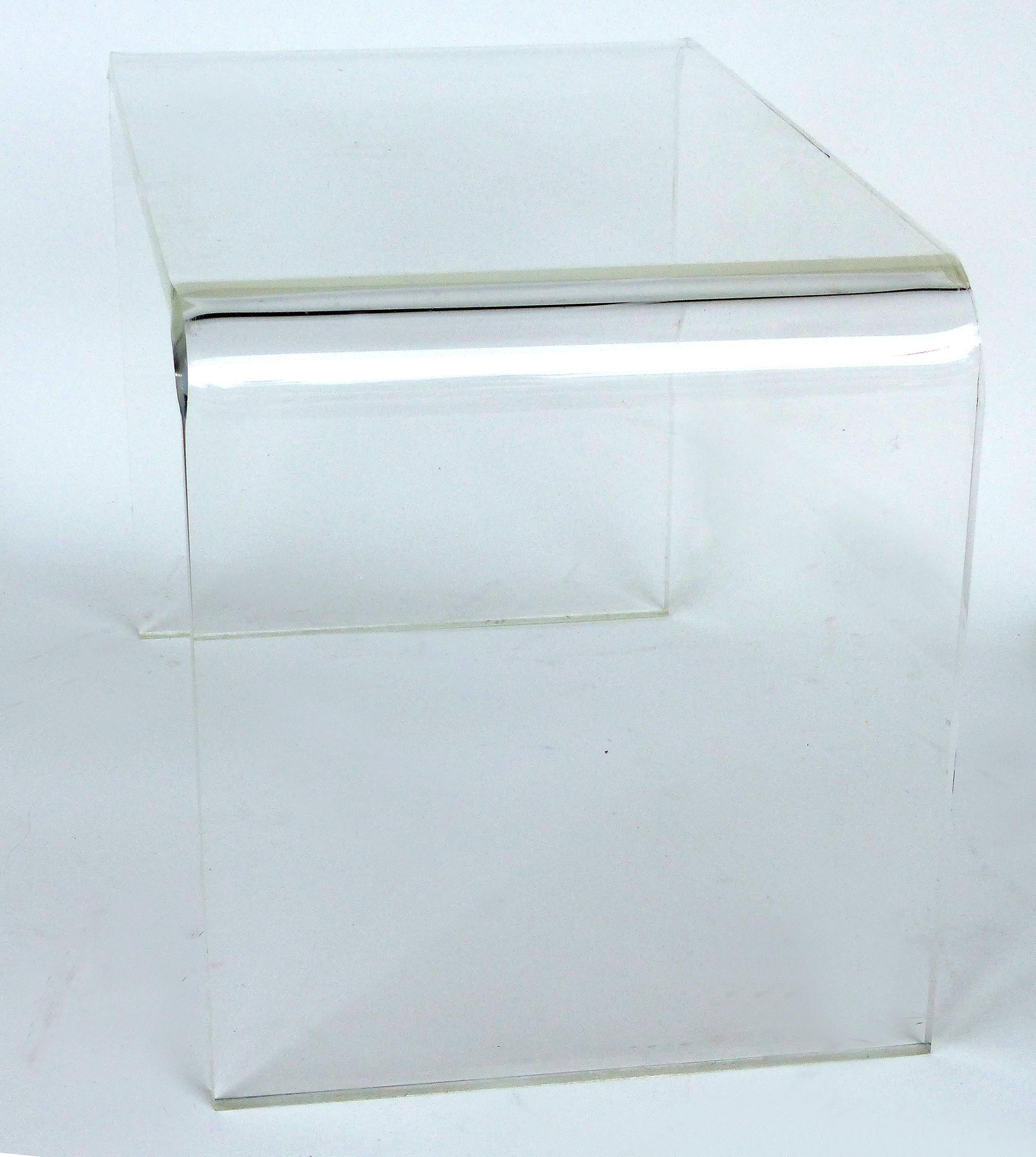 Mid-Century Modern Lucite Waterfall Side Table In Good Condition In Miami, FL