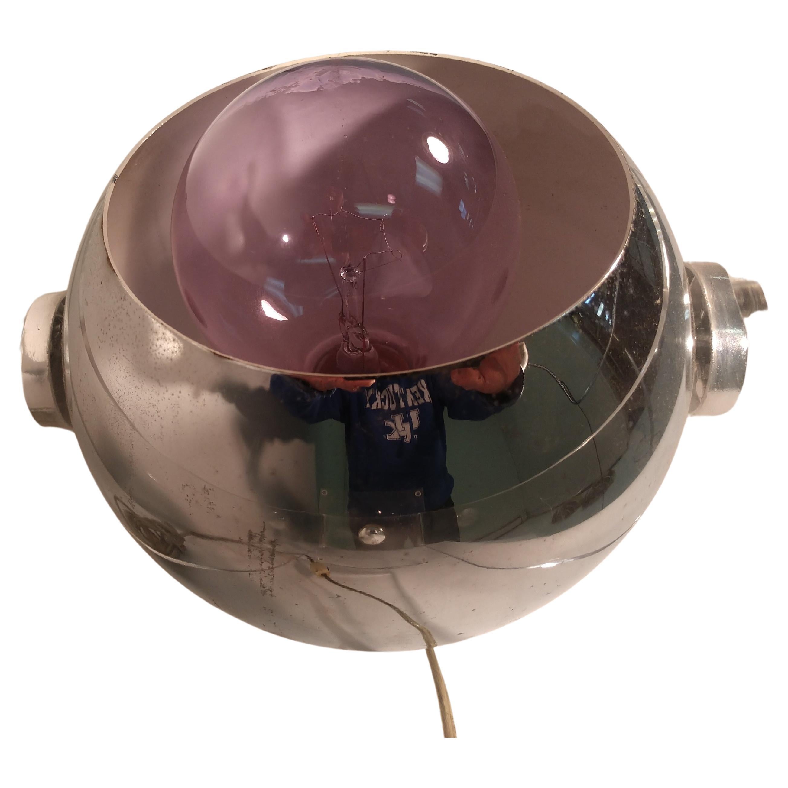 Américain Lampe de bureau moderne en Lucite et Chrome Robert Sonneman en vente
