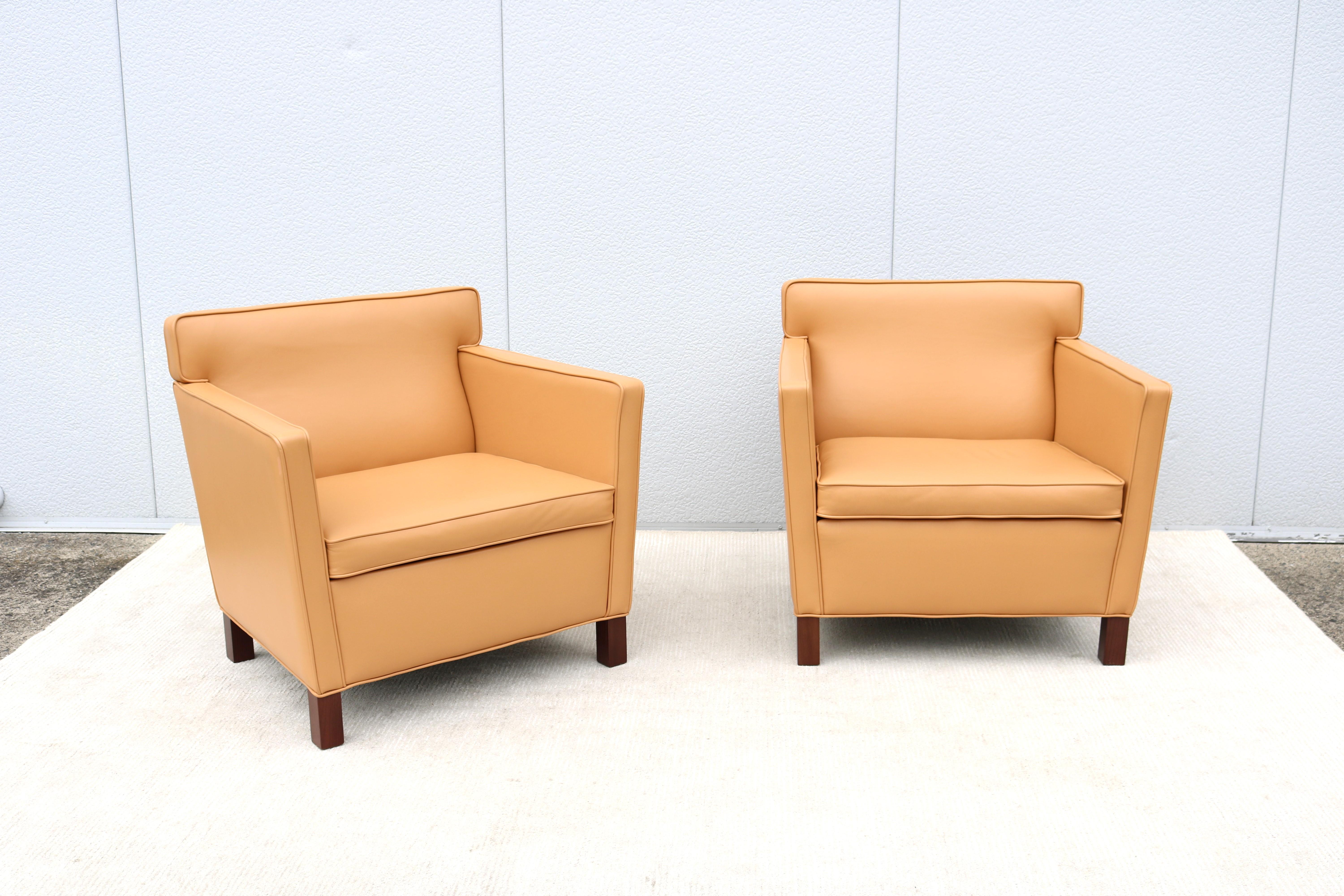 Classic and timeless design authentic pair of Krefeld lounge chairs.
Mid-Century Modern was originally Designed by Ludwig Mies van der Rohe in 1927 for the Esters and Lange residences in Krefeld, Germany.
One of the most popular designs of the 20th