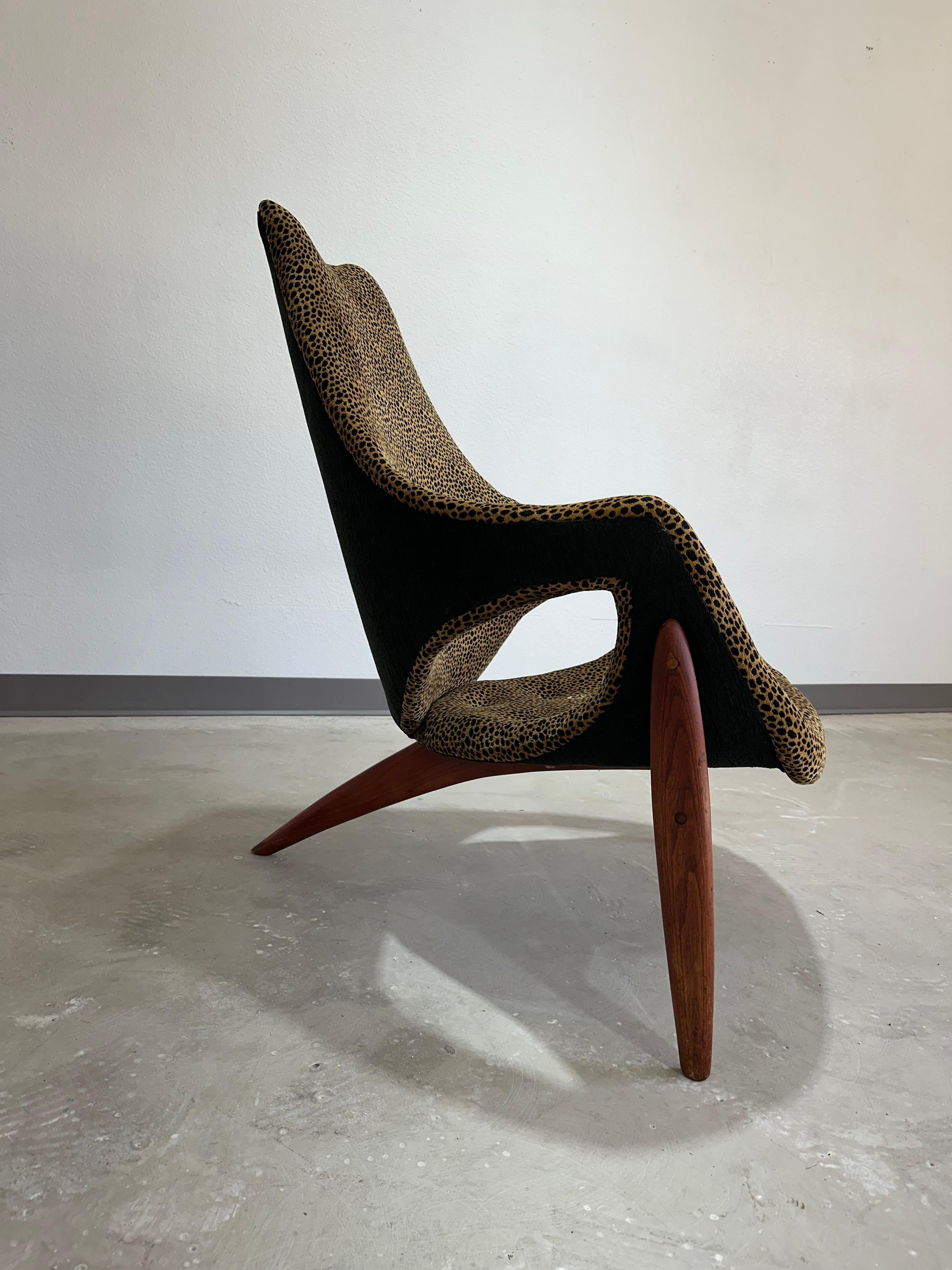 Mid-Century Modern Mid Century Modern Luigi Tiengo for Cimon Canada Tri Leg Lounge Chair