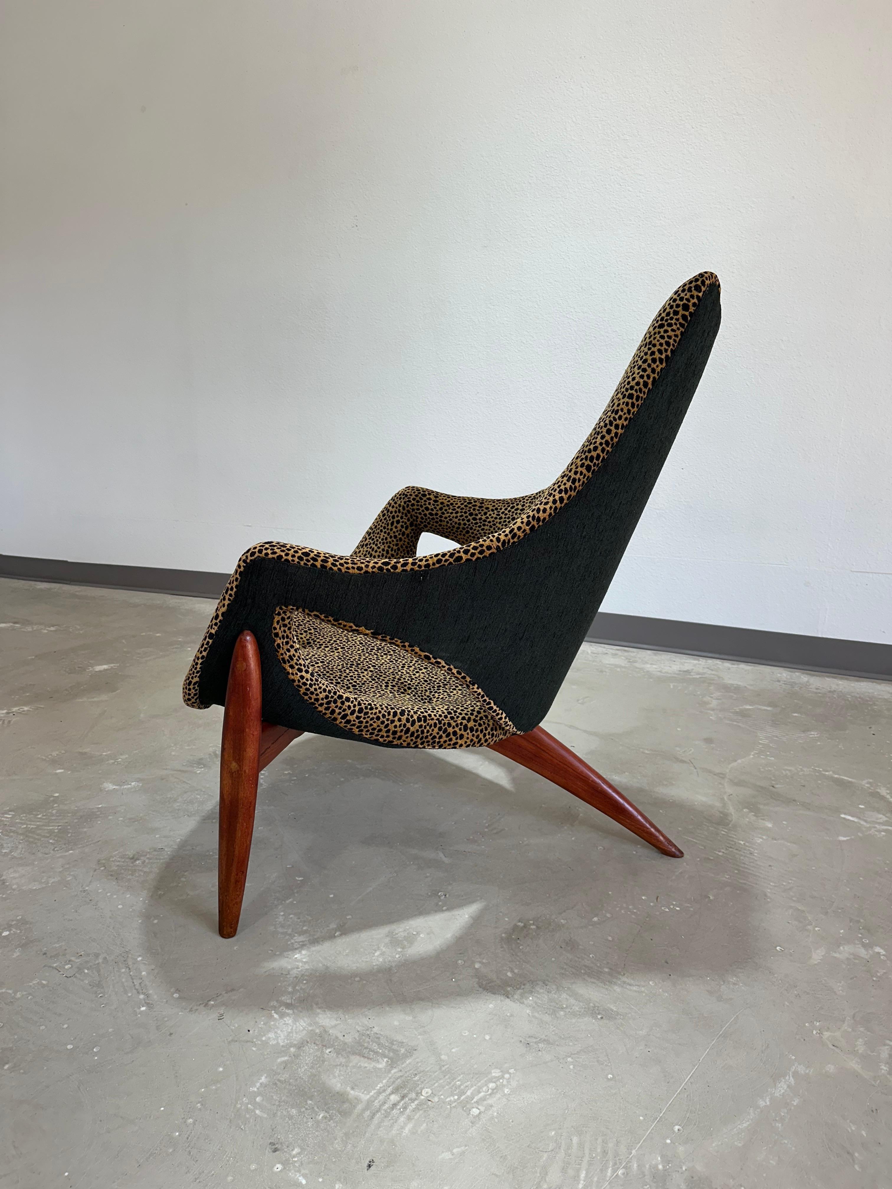 Canadian Mid Century Modern Luigi Tiengo for Cimon Canada Tri Leg Lounge Chair