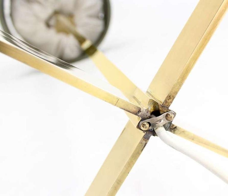 20th Century Mid-Century Modern Machined Solid Brass Floor Lamp in Style of Tommy Parzinger For Sale