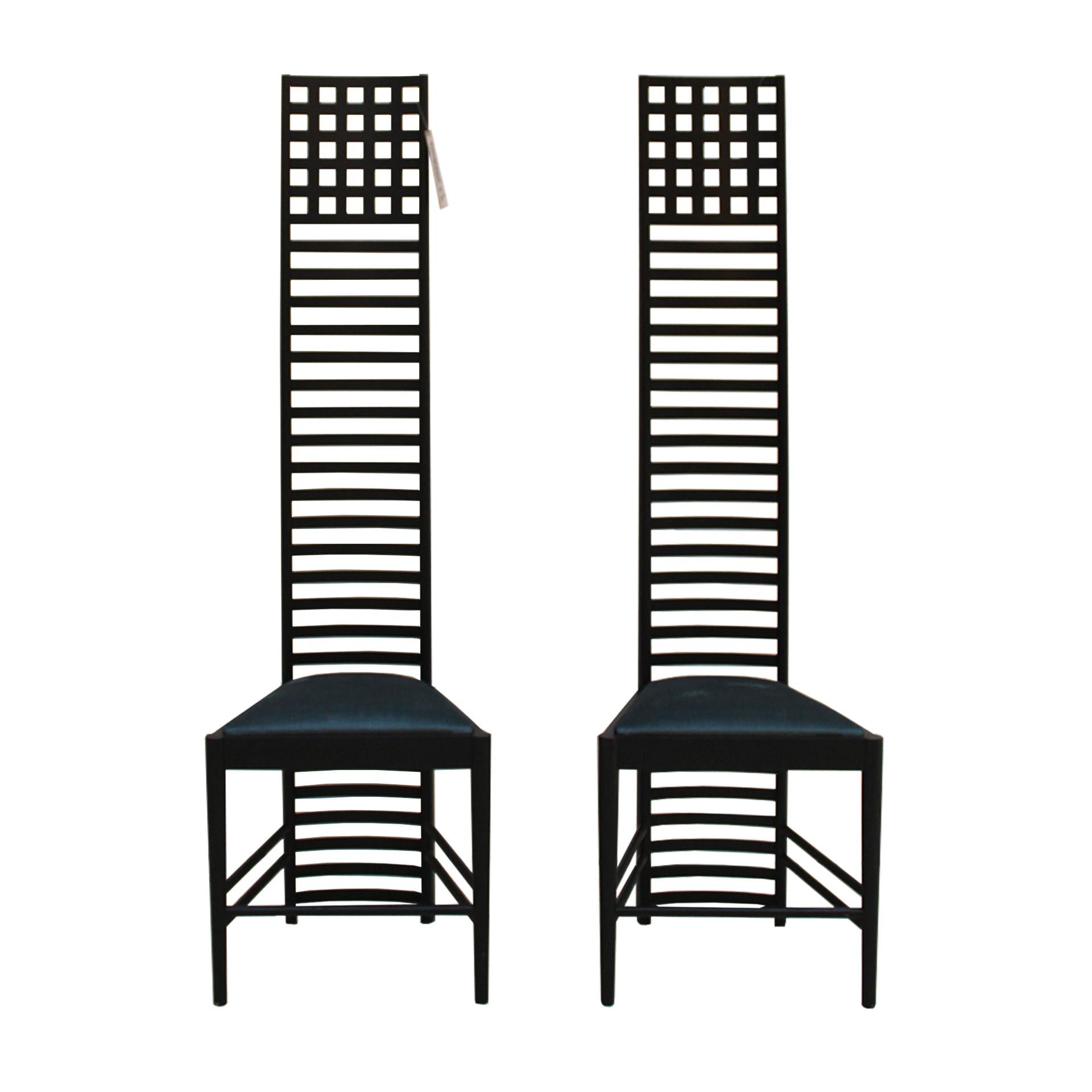 Pair of chairs model 