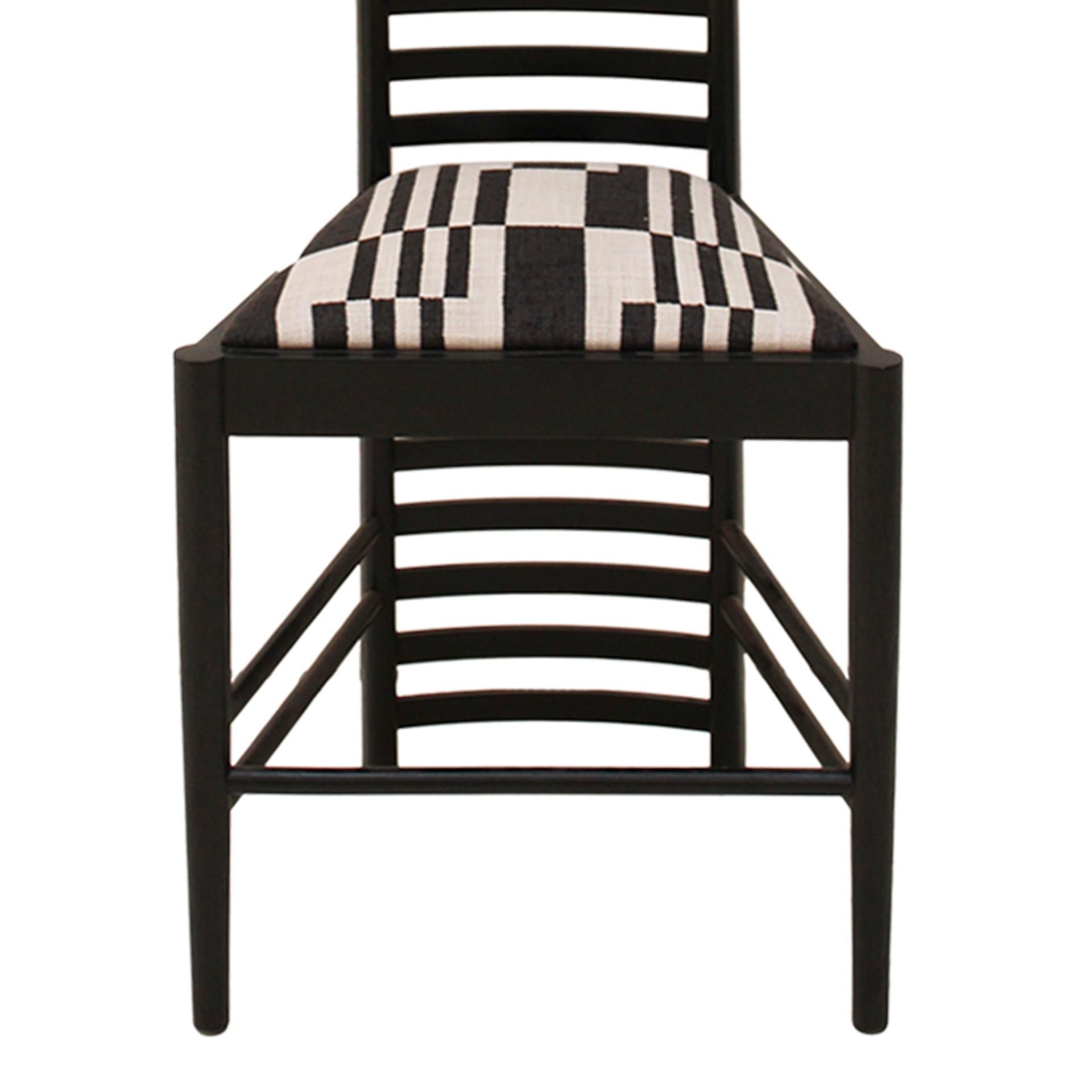 Metà XX secolo Coppia di sedie in legno di frassino Mackintosh 