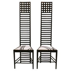 Paire de chaises italiennes en bois de frêne Mackintosh "292 Hill House 1":: moderne du milieu du siècle dernier