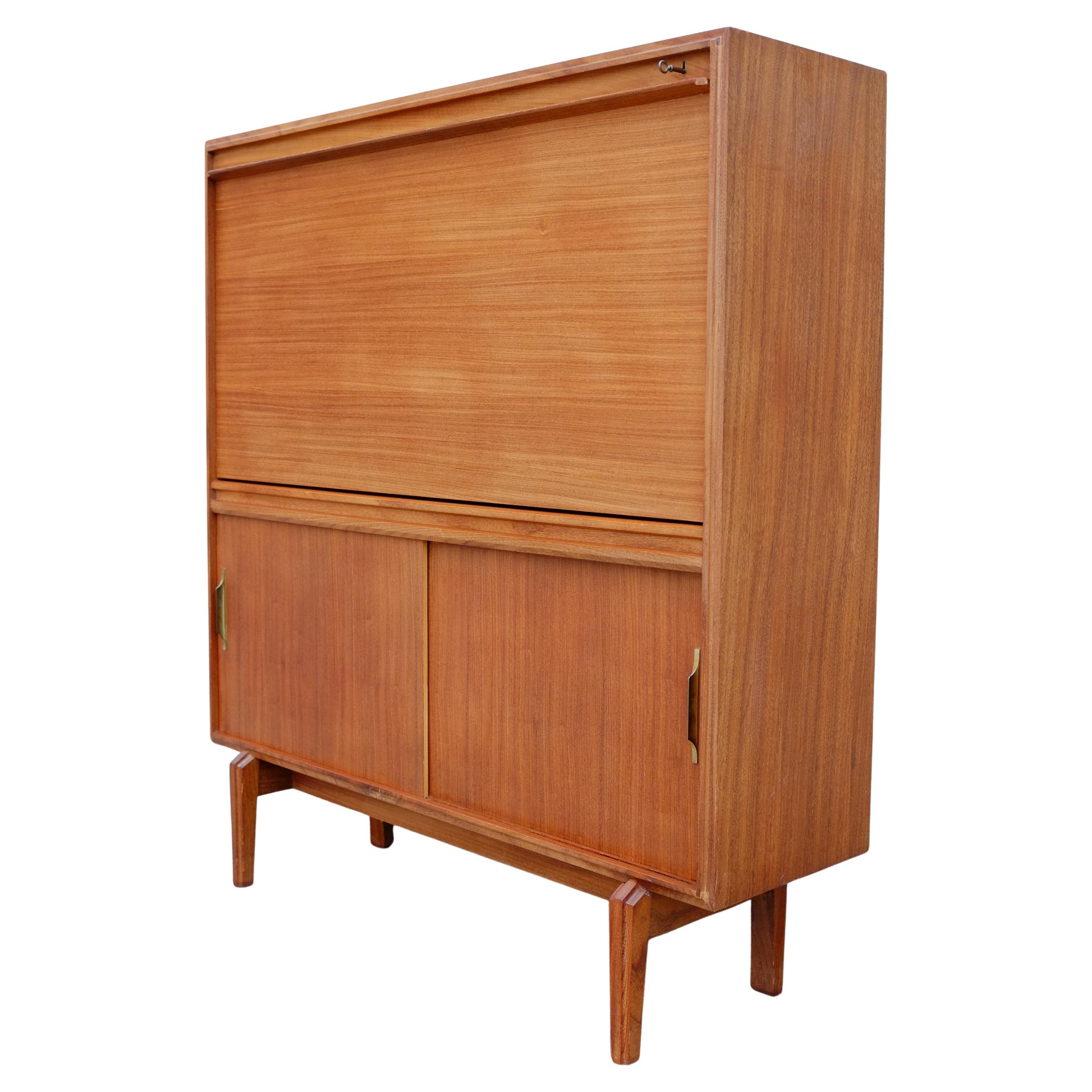 Armario secreter Mad Men moderno de mediados de siglo by Beaver and Tapley en venta