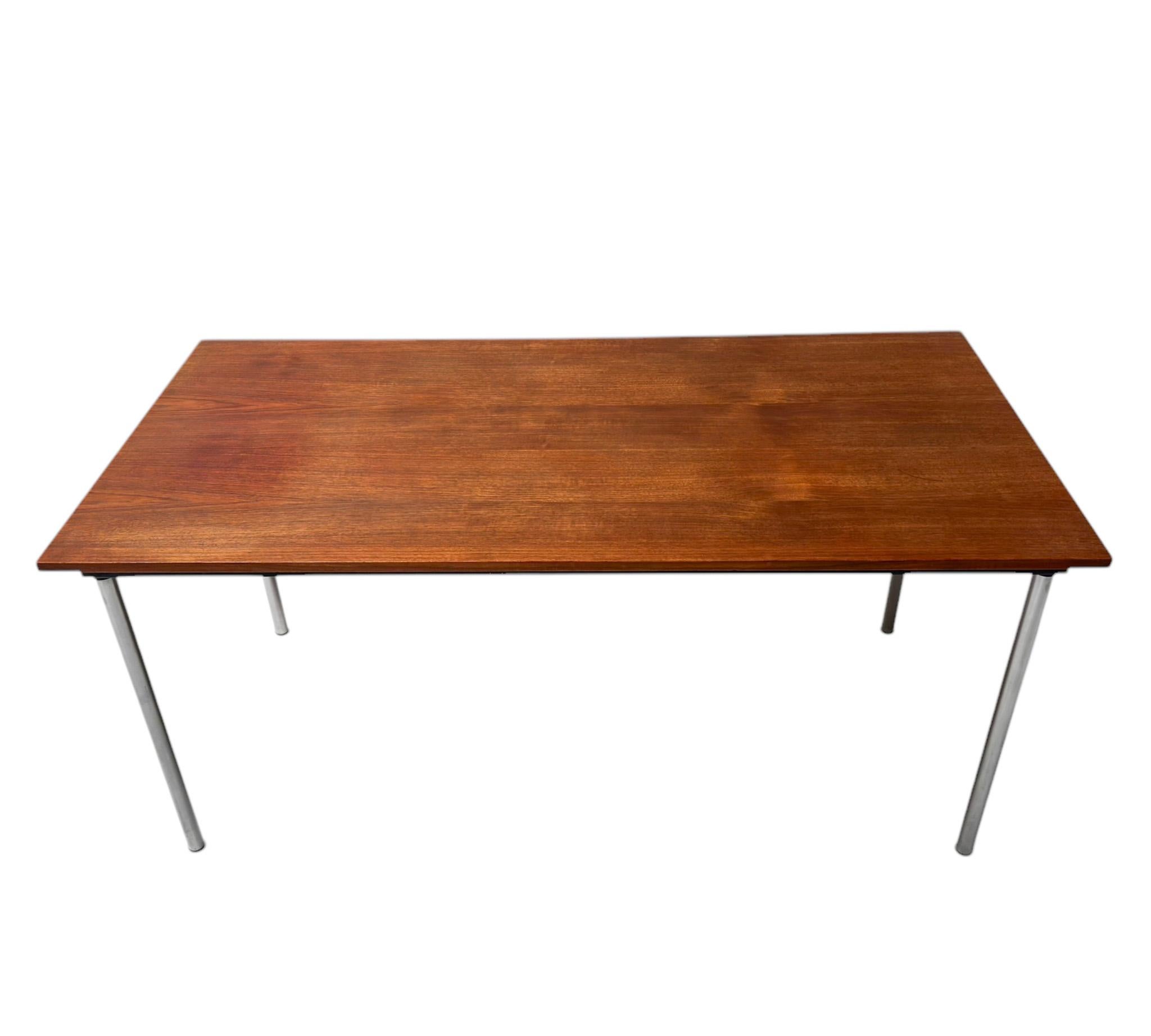 Table moderne du milieu du siècle dernier Made to Measure de Cees Braakman pour Pastoe, années 1960 en vente 2