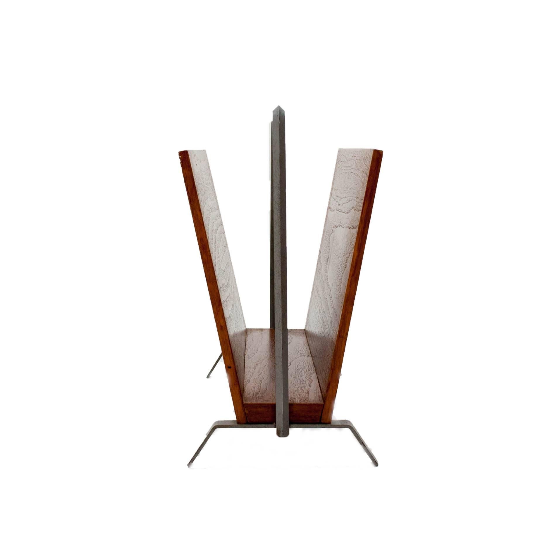 Scandinave Porte-revues moderne du milieu du siècle en teck