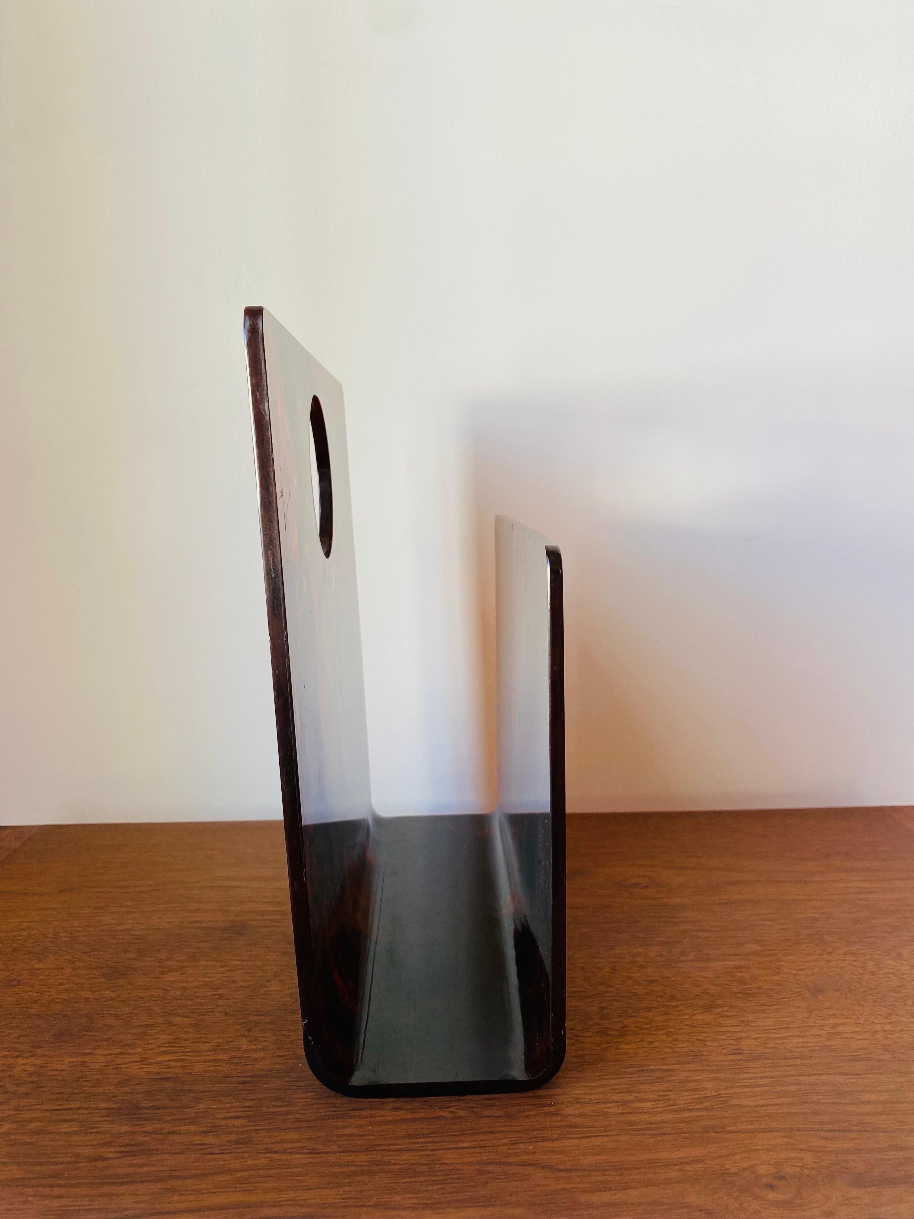 Fine XX secolo Portariviste moderno di metà secolo in lucite tartarugata Made in Italy in vendita