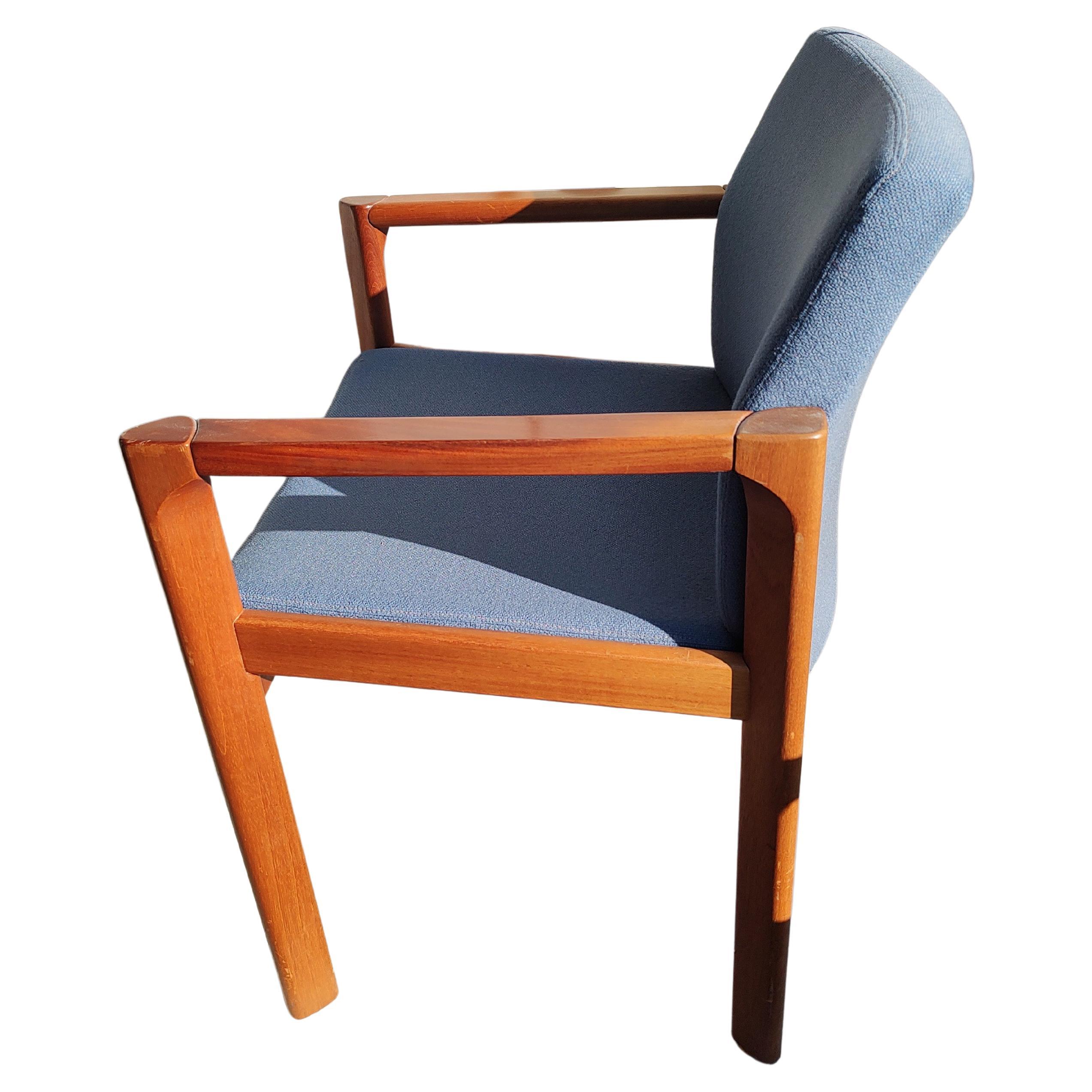 8 fauteuils de salle à manger en acajou de style moderne du milieu du siècle dernier par Soro StoleFabrik, Danemark en vente 1