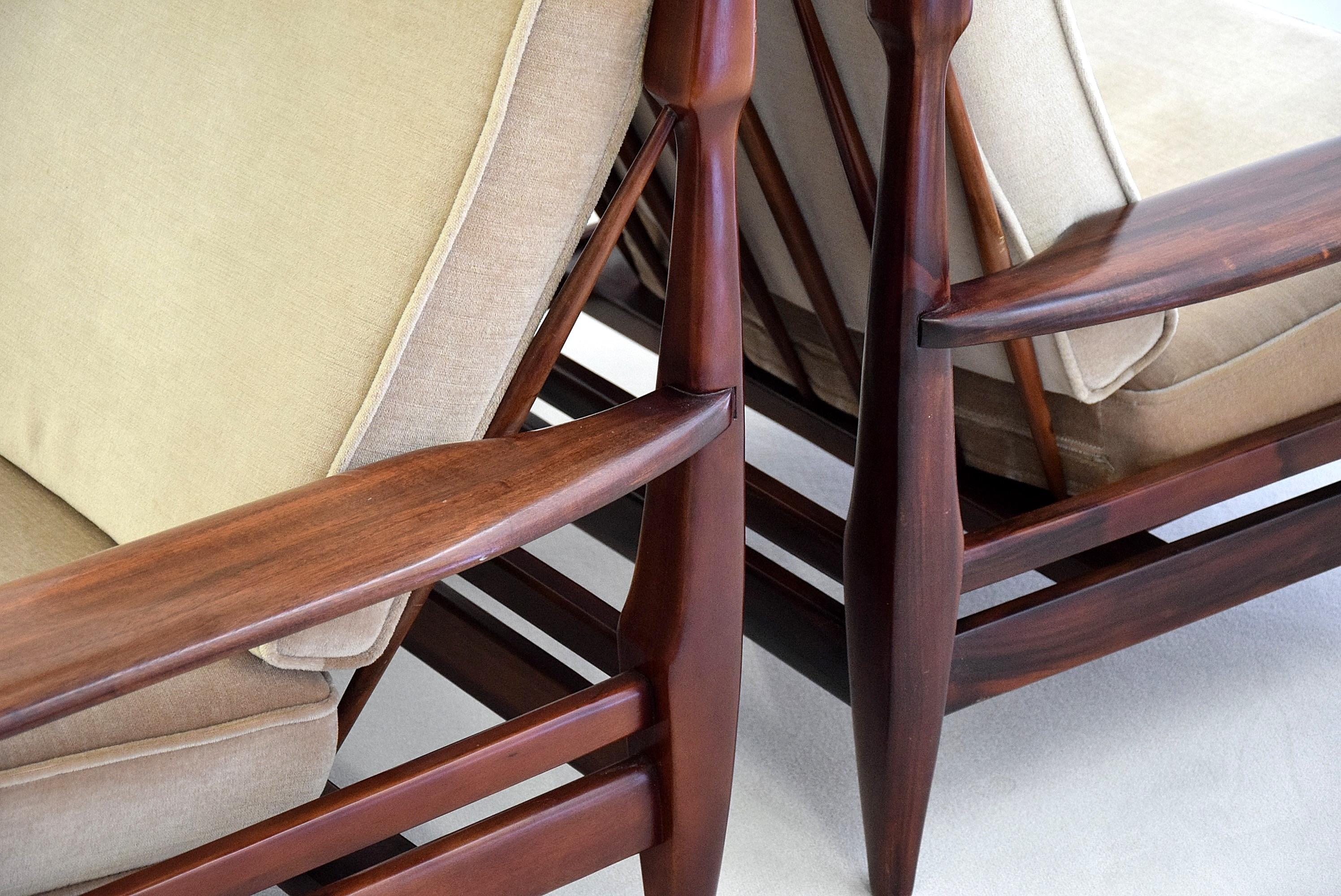 Mid-20th Century Brazilian Mid-Century Modern Wooden Armchairs in the Style of Jean Gillon