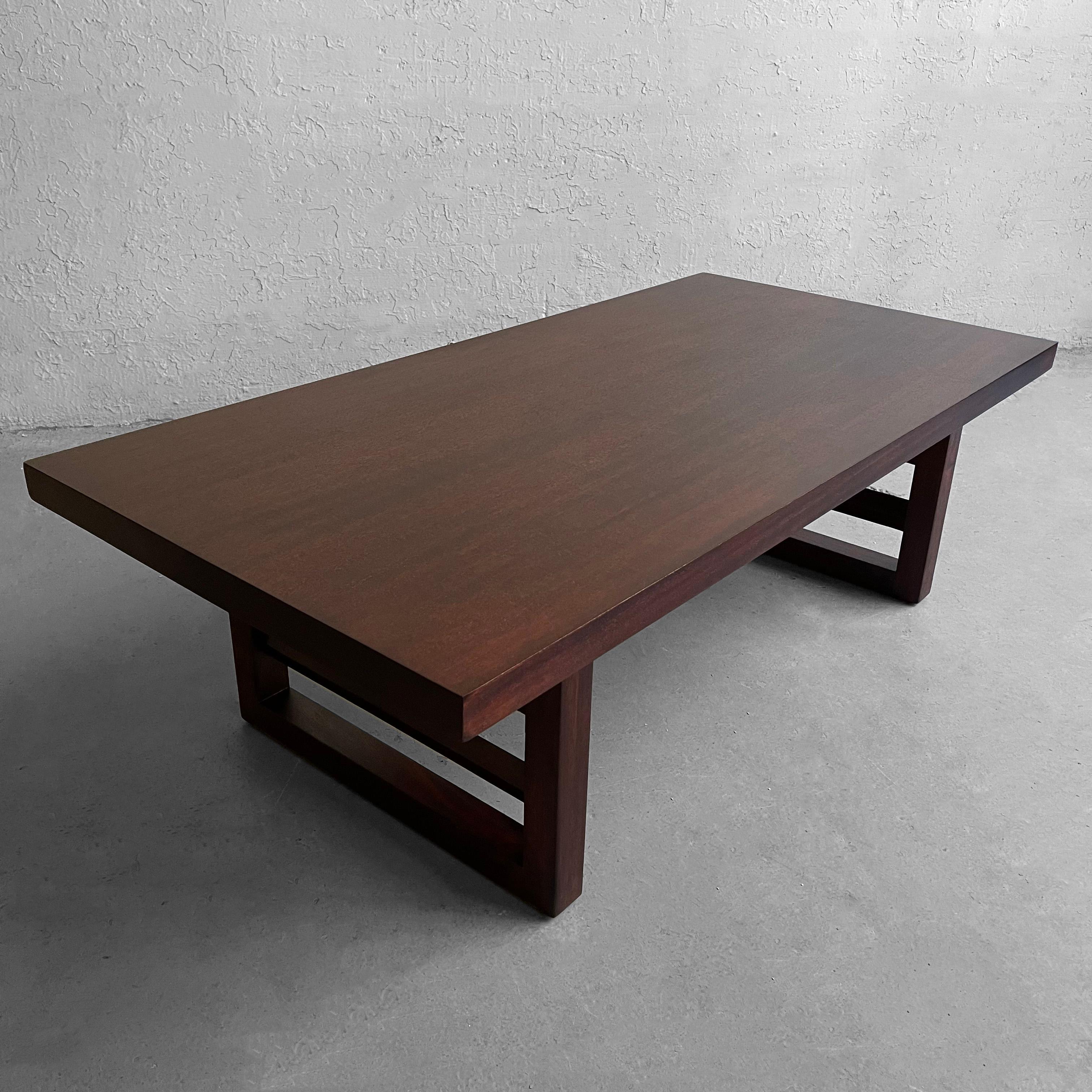 Mid-Century Modern Mahogany Coffee Table After Paul Frankl For Sale 1