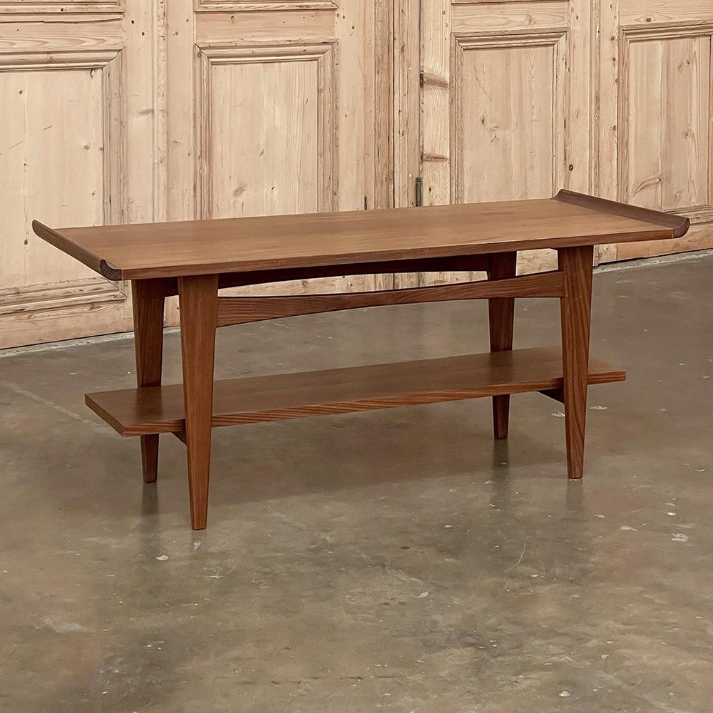 Table basse moderne du milieu du siècle en acajou en vente 7