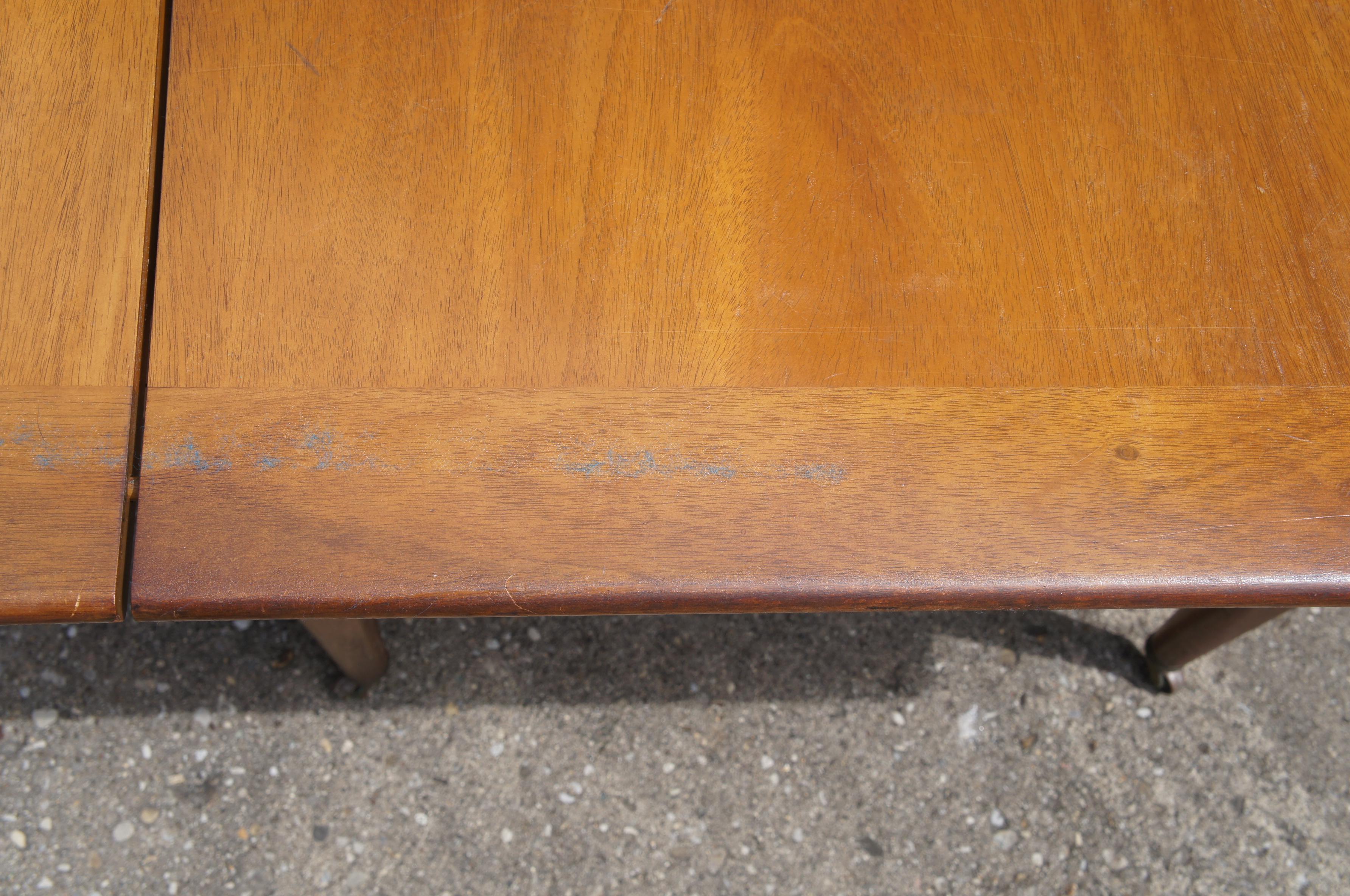 Mid-Century Modern Mahogany Dining Table by Edward Wormley for Dunbar Furniture In Good Condition In Dayton, OH