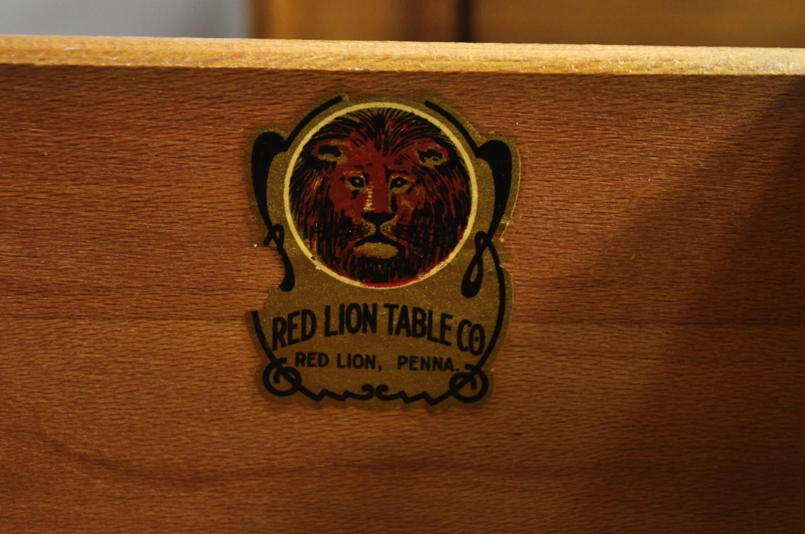 Paire de tables de nuit de style James Mont en acajou mi-siècle moderne par Red Lion en vente 3