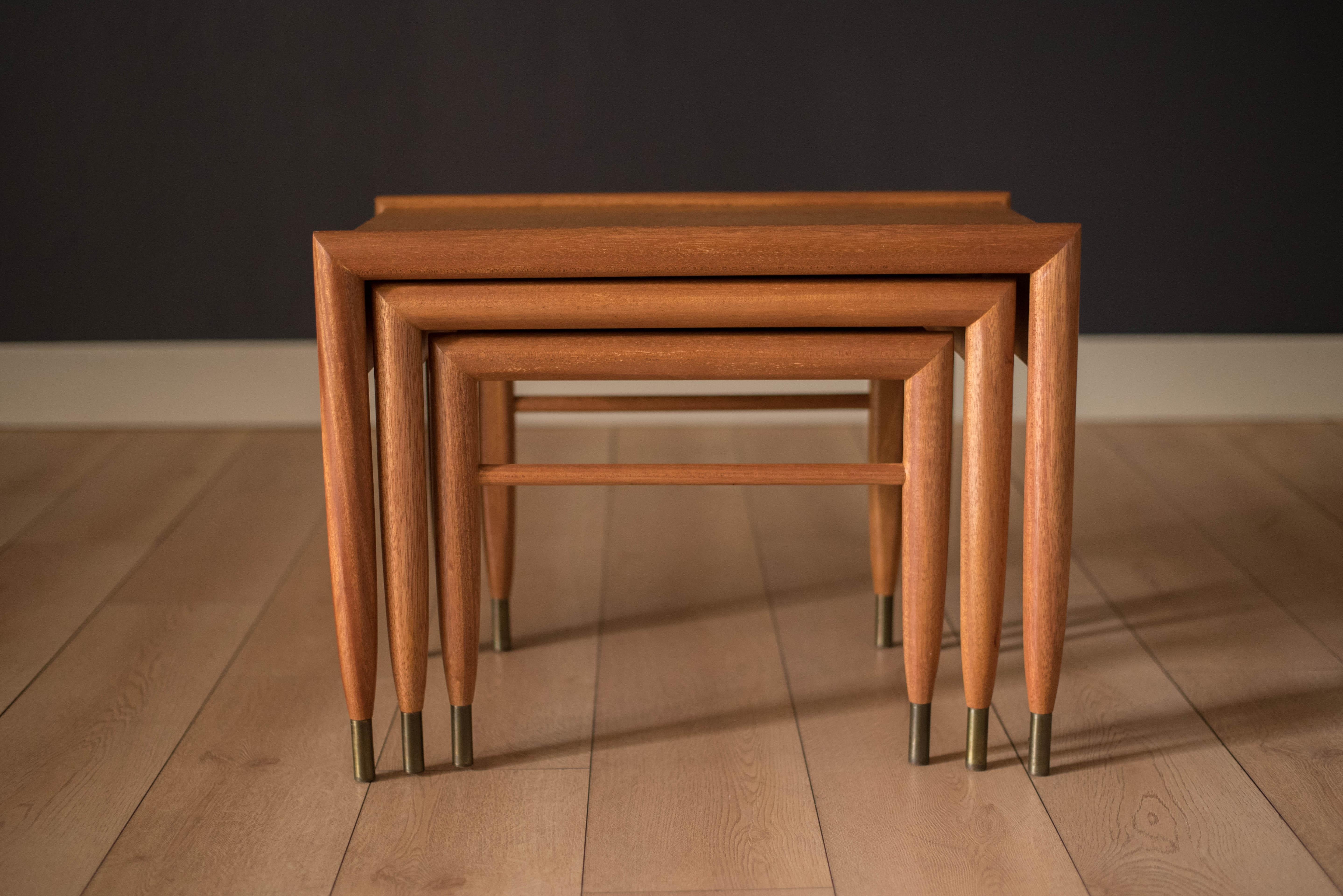 Mid-Century Modern Mahogany Nesting Tables by John Keal for Brown Saltman For Sale 1