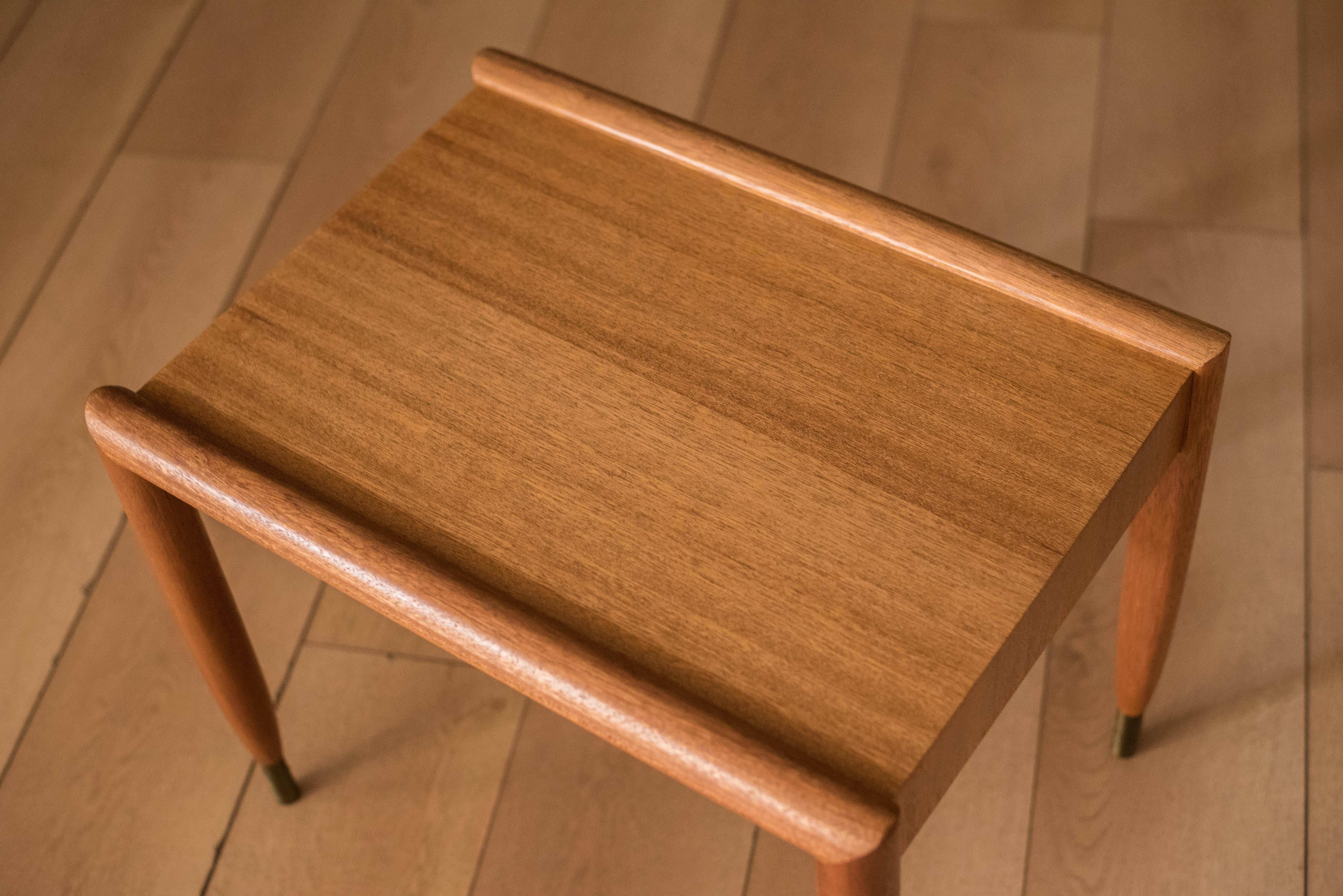 Mid-Century Modern Mahogany Nesting Tables by John Keal for Brown Saltman For Sale 4
