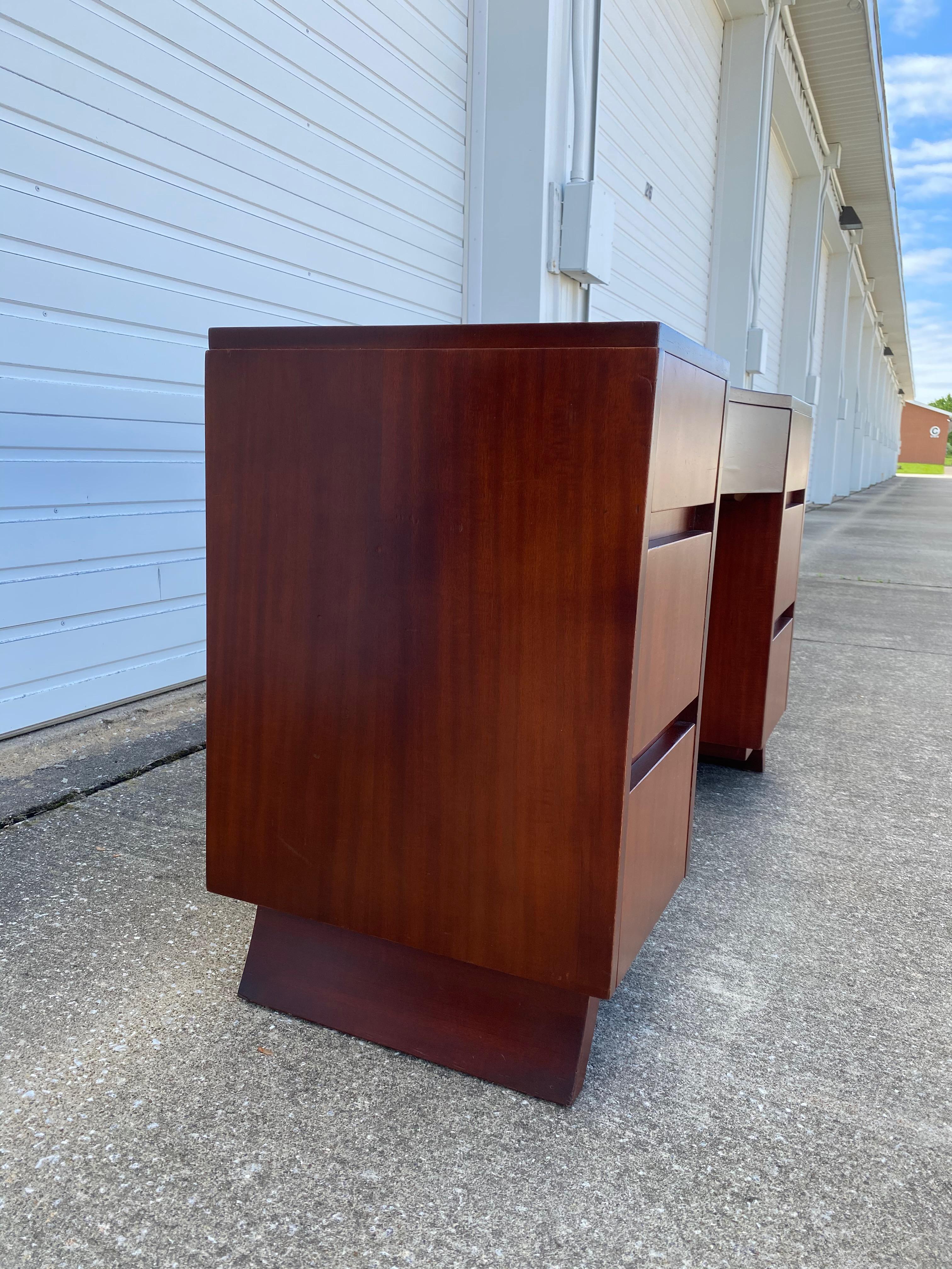 Mid-Century Modern Mahogany Vanity Desk with Stool by RWAY Furniture Co 2