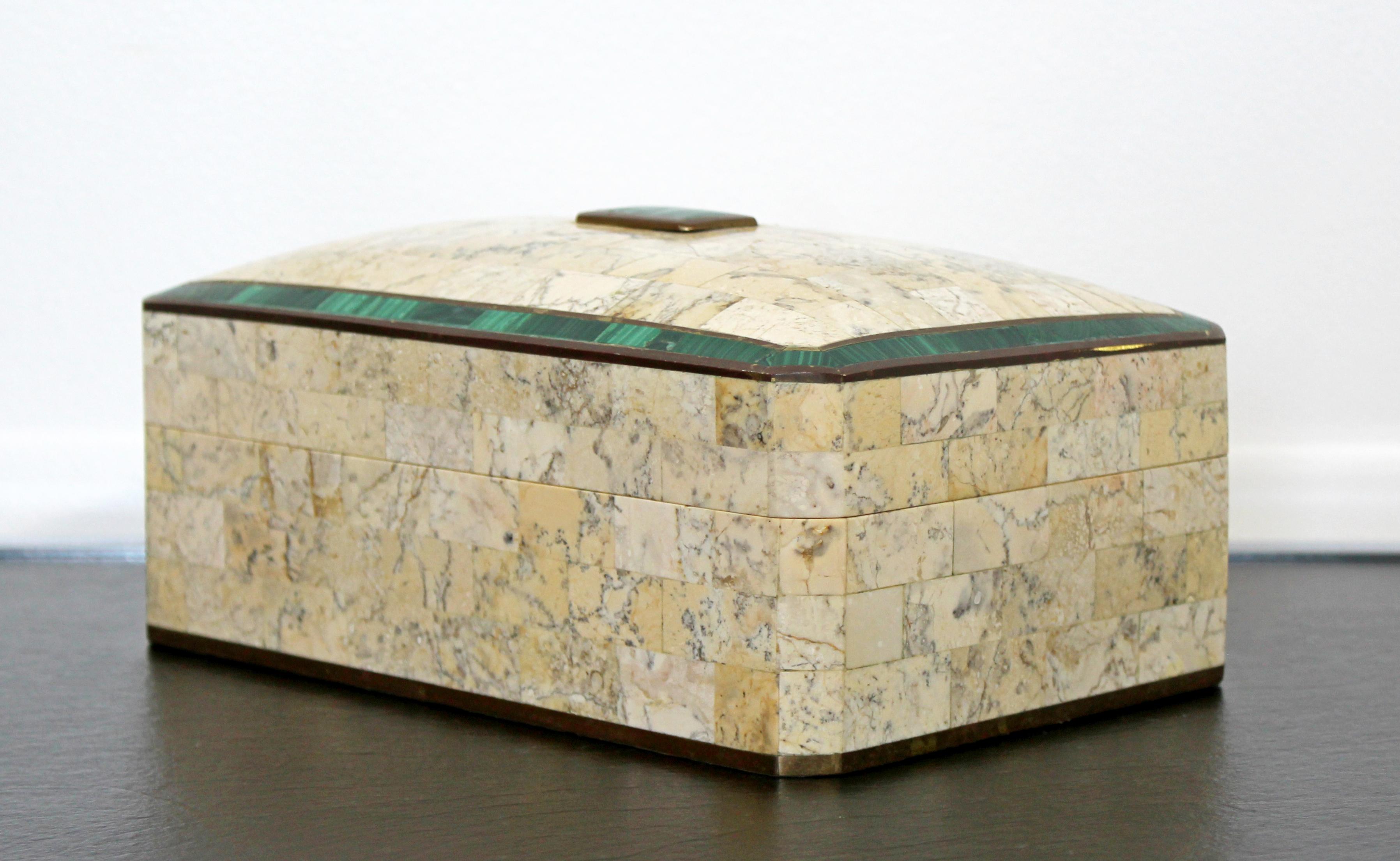 Mid-Century Modern Maitland Smith Brass Tessellated Stone Lidded Box Vessel In Good Condition In Keego Harbor, MI