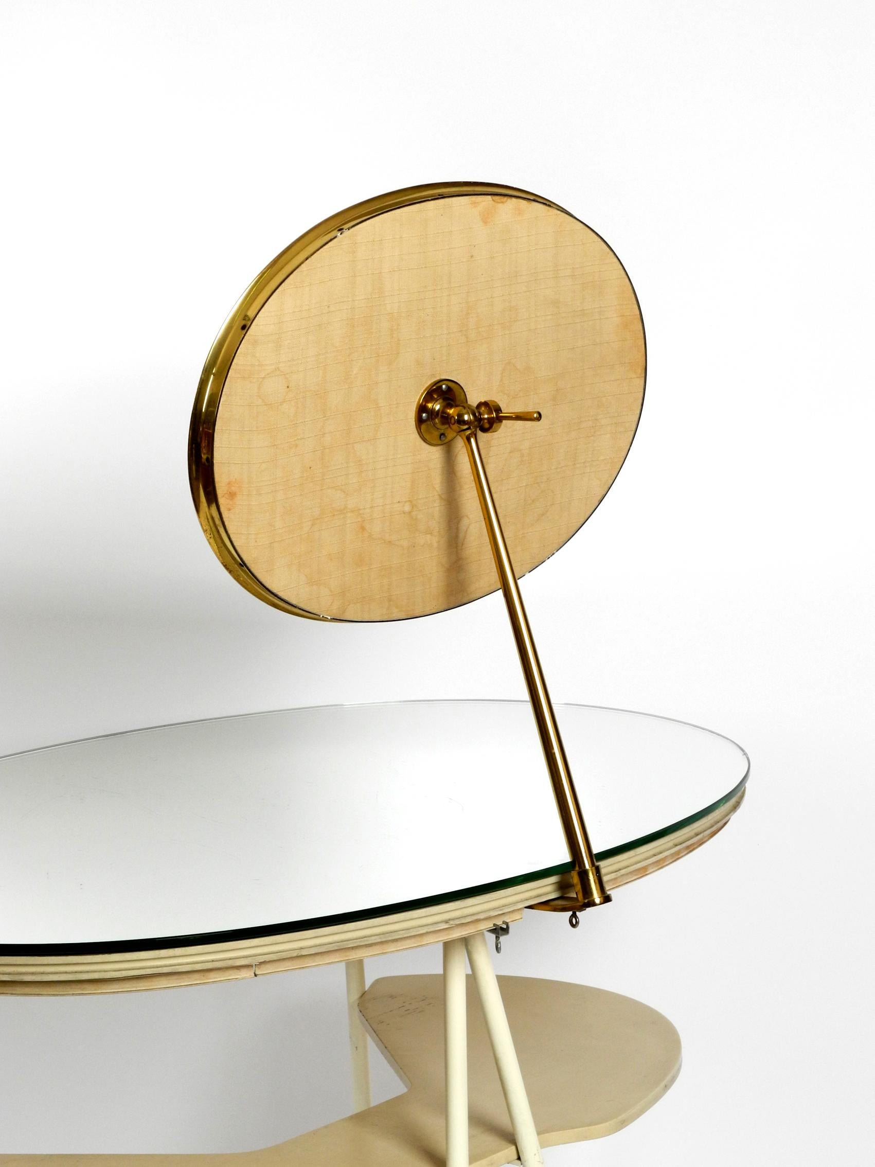 Mid-Century Modern Make Up Mirror Dressing Table from the Vereinigte Werkstätten 2