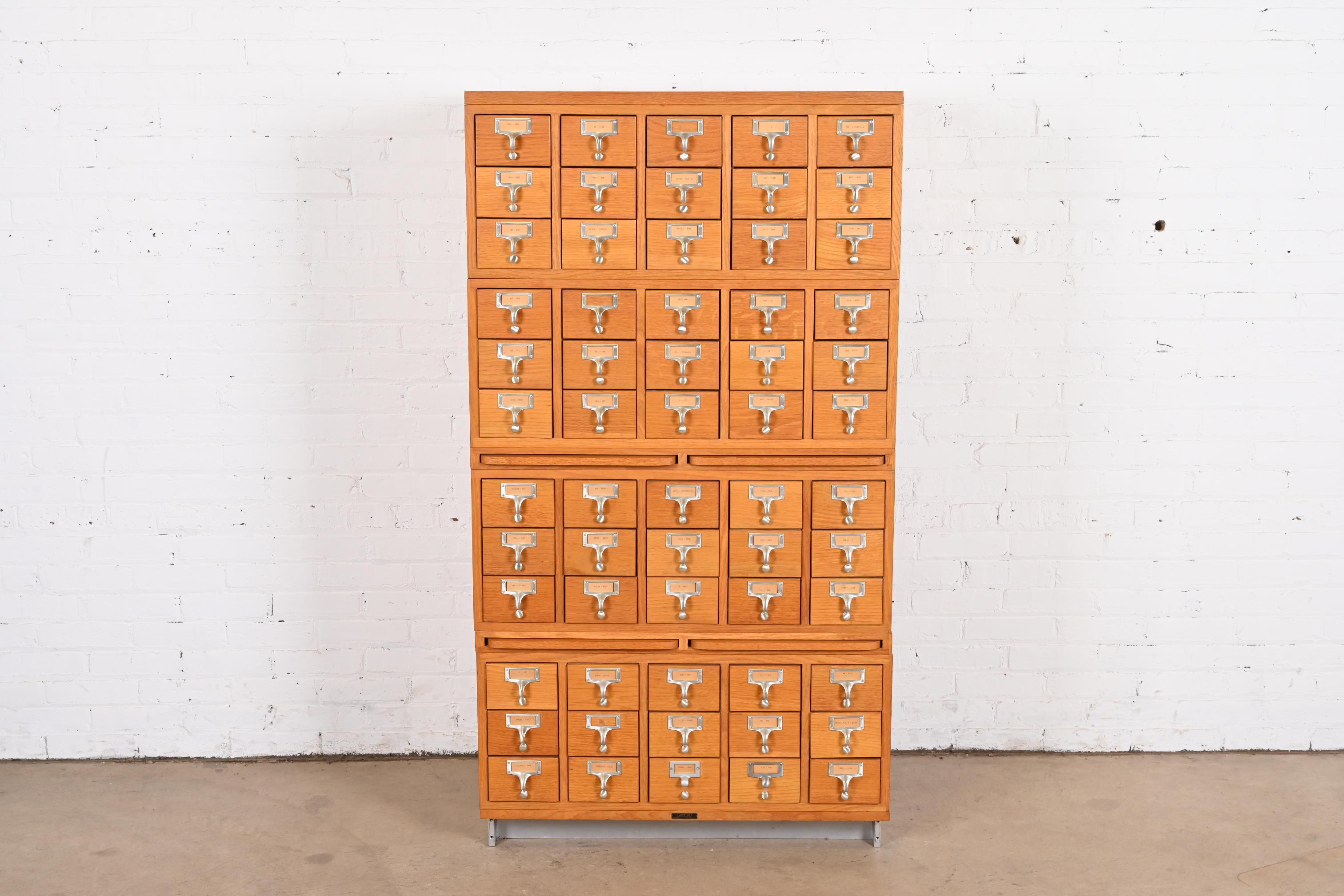 A rare and exceptional Mid-Century Modern or Art Deco 60-drawer library card catalog cabinet

By Gaylord Bros.

USA, Circa 1950s

Maple, with steel hardware.

Measures: 33