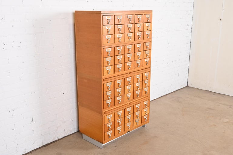 US■GAYLORD BROS.INC■ゲイロード■ブックトラック■ヴィンテージ Mid-Century Modern Maple 60-Drawer Library Card Catalog Cabinet by