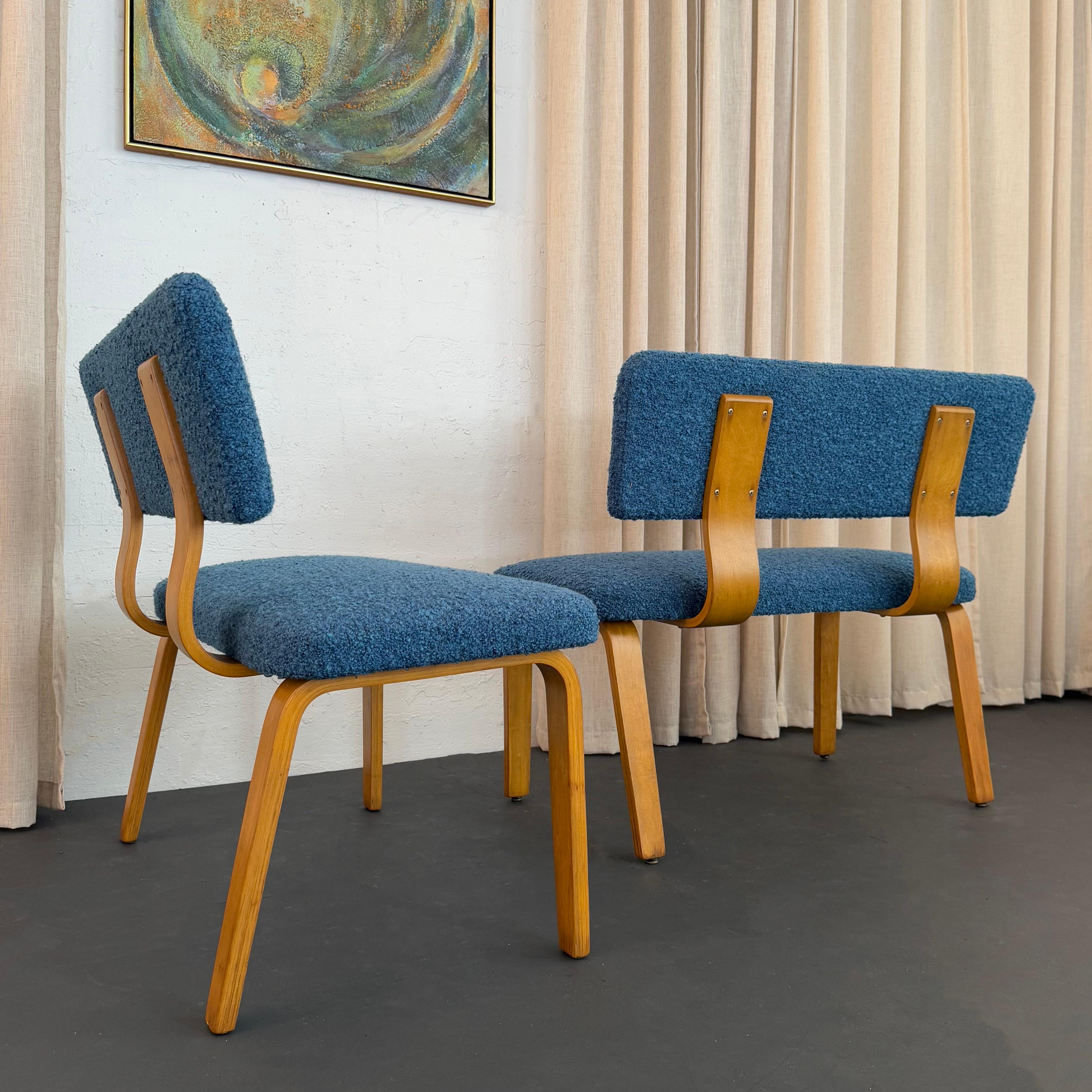 Panche di Thonet in bengala e bouclé di acero della modernità di metà secolo in vendita 1