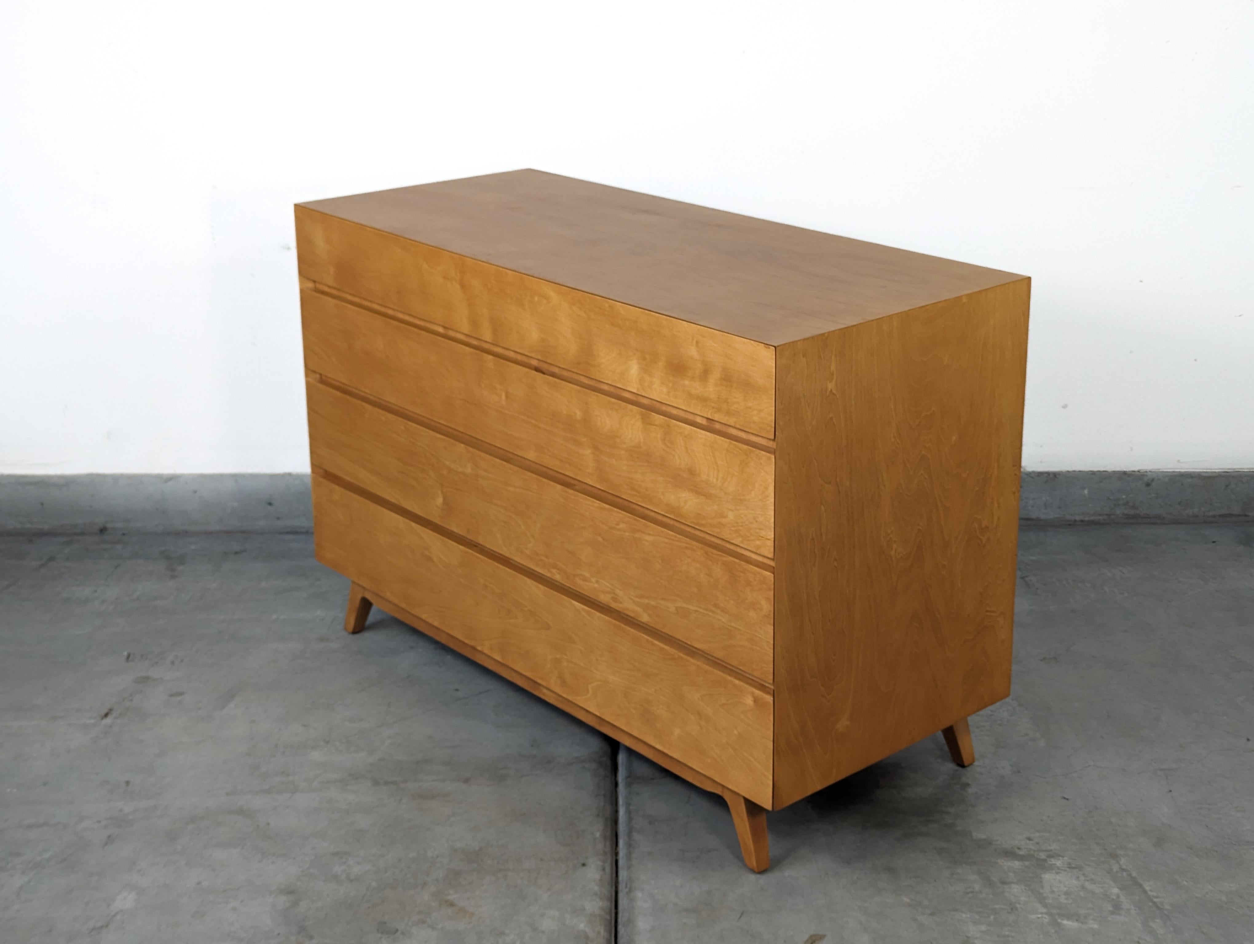 Mid Century Modern Maple Chest of Drawers Dresser by Edmond Spence, c1950s For Sale 11