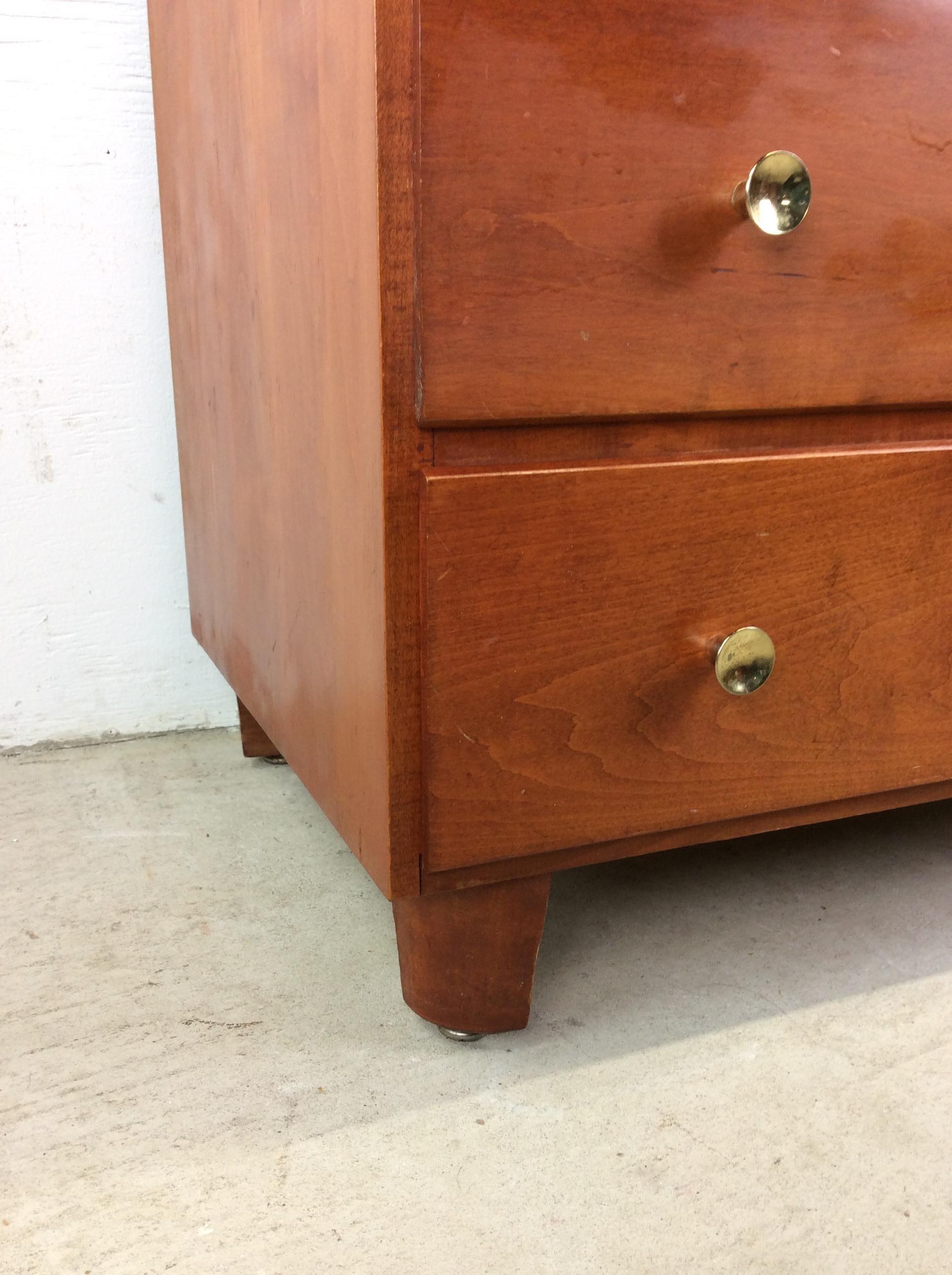 Ottone Cassettiera in acero moderna del Mid Century in vendita