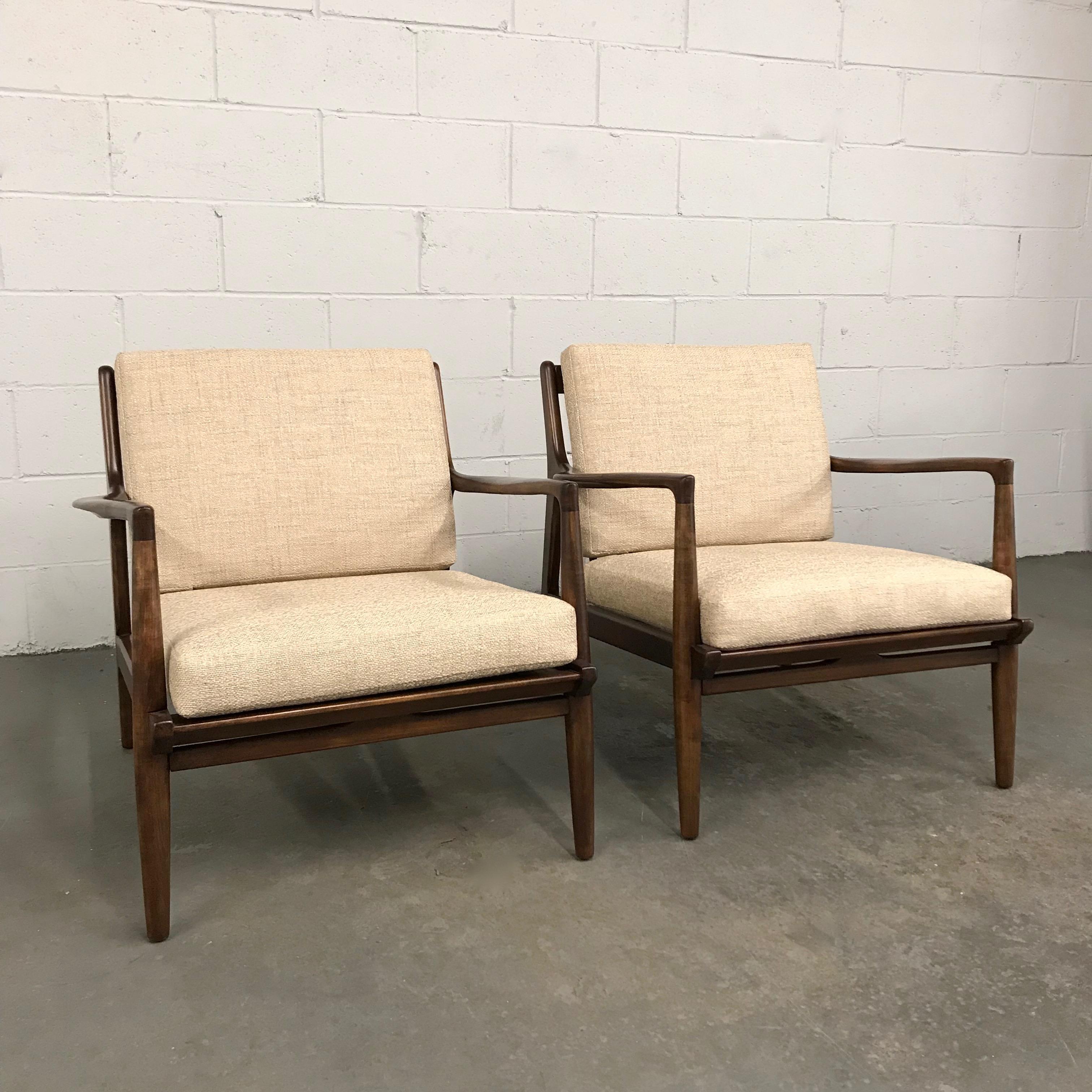 American Mid-Century Modern Maple Lounge Chairs