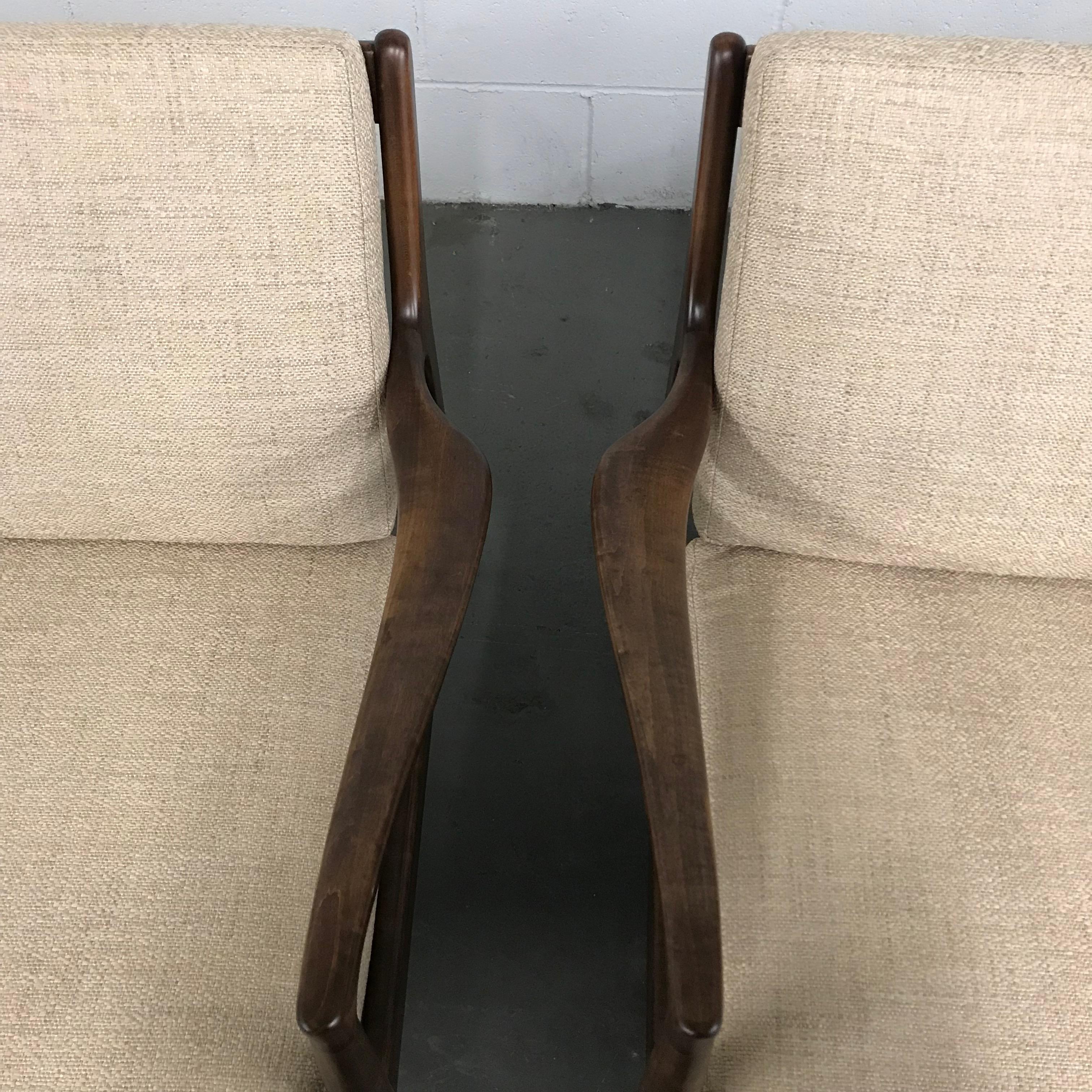 Mid-Century Modern Maple Lounge Chairs 3