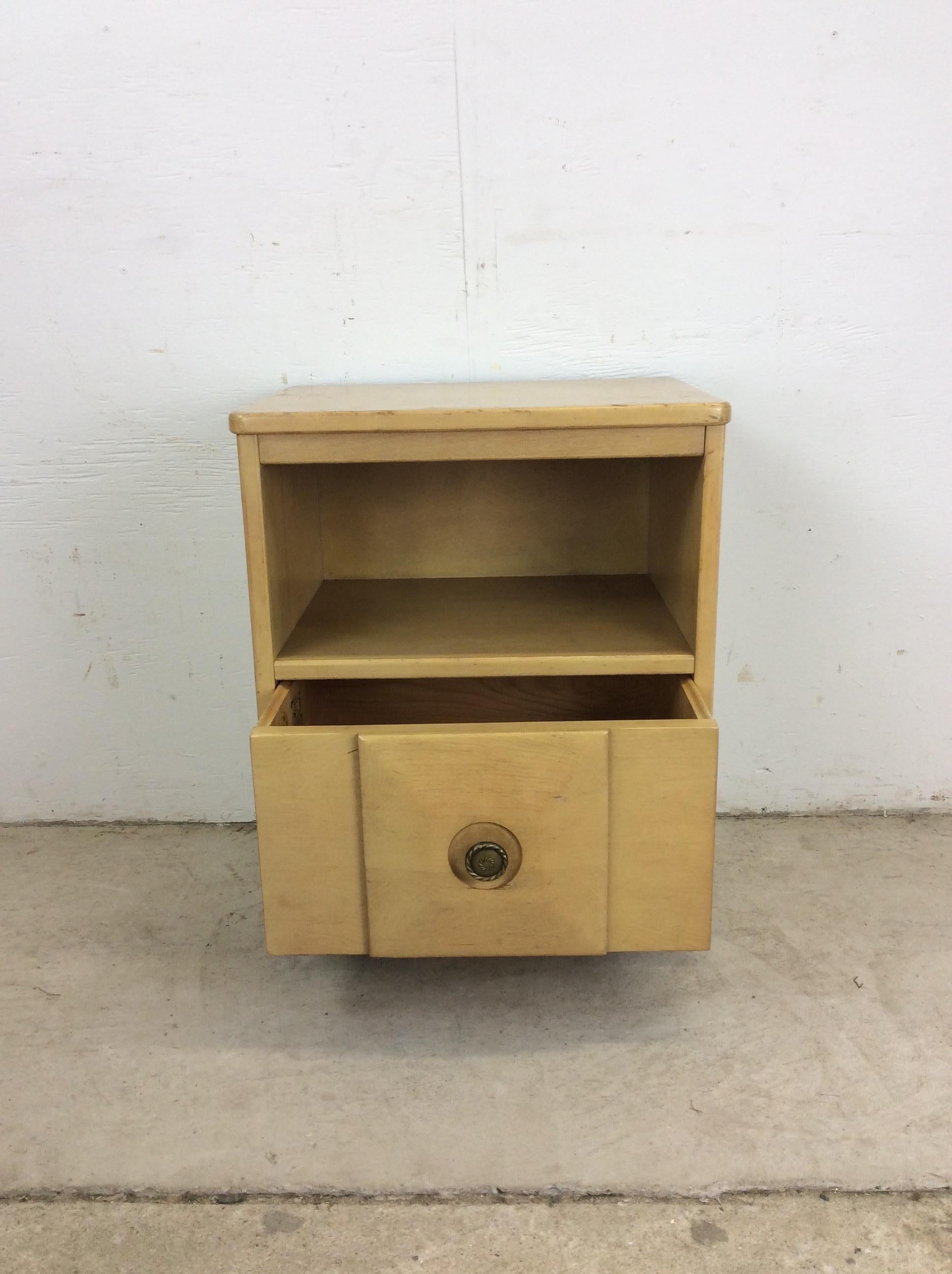 Mid Century Modern Maple Nightstand with Beveled Drawer Face For Sale 3